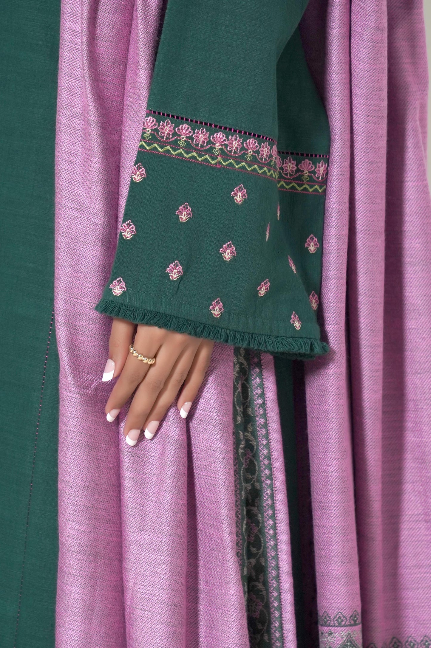 Unstitched 3 Piece Embroidered Khaddar Suit