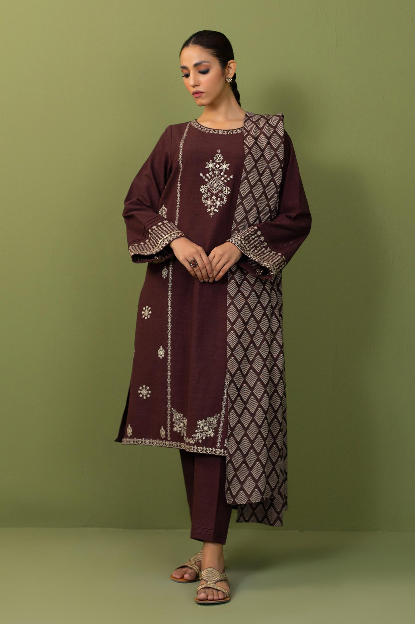 Stitched 3 Piece Embroidered Doria Suit