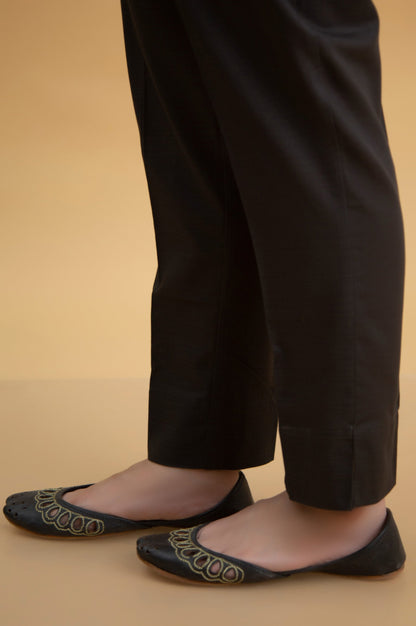 Basic Khaddar Cigarette Pants - Black