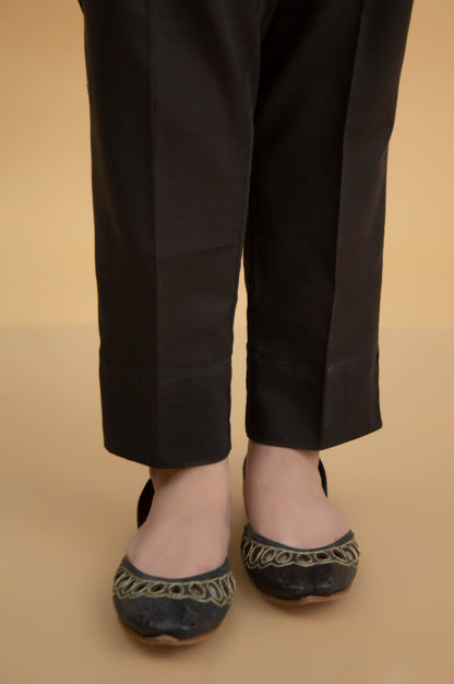 Basic Khaddar Cigarette Pants - Black