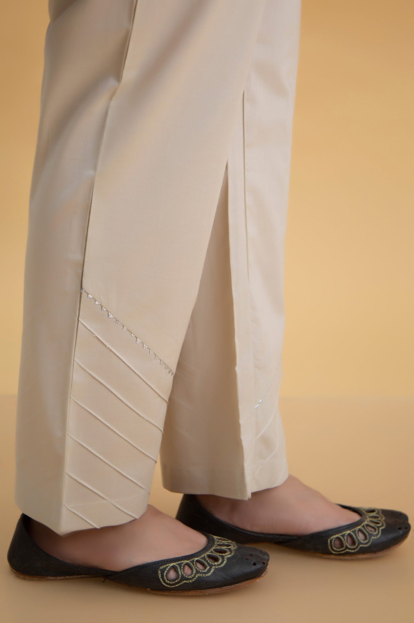 Basic Cambric Cigarette Pants - Beige