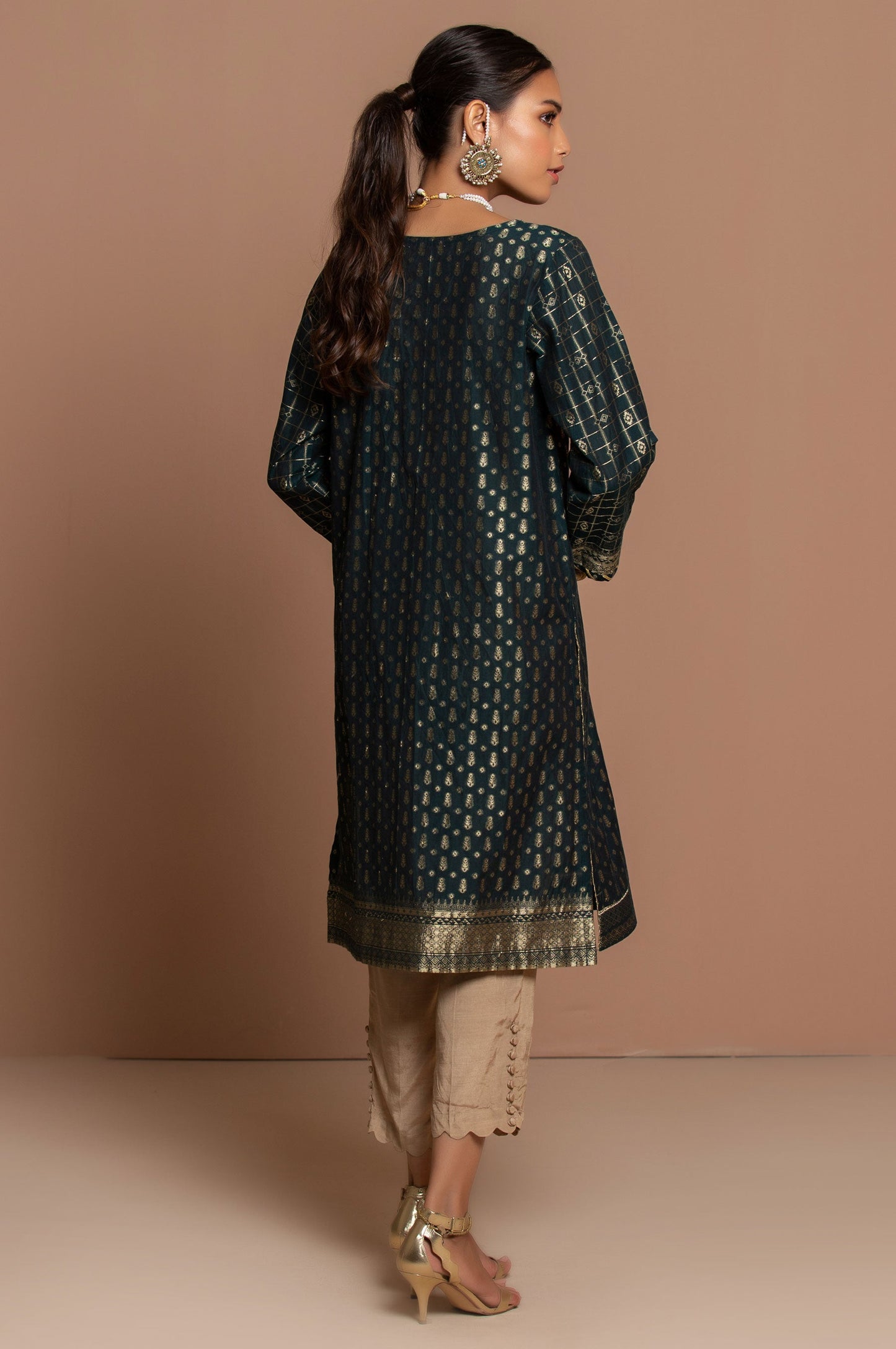 Stitched 1 Piece Yarn Dyed Jacquard Shirt