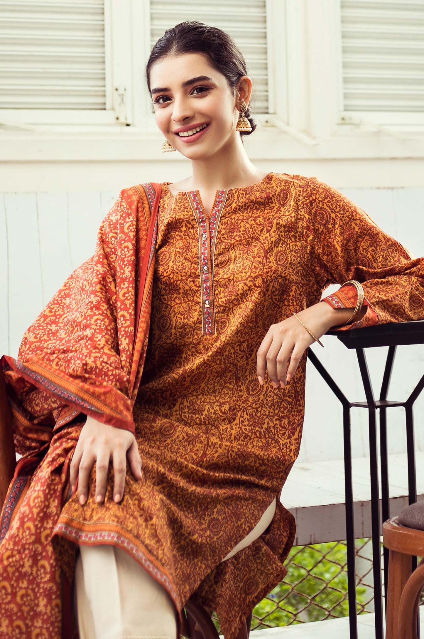 Stitched 2 Piece Printed Cambric Suit