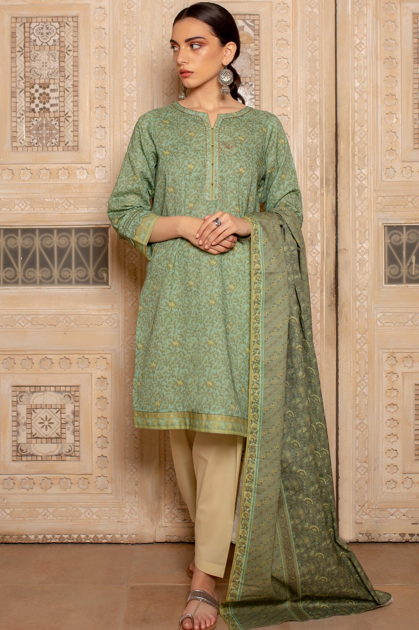Stitched 2 Piece Printed Khaddar Suit
