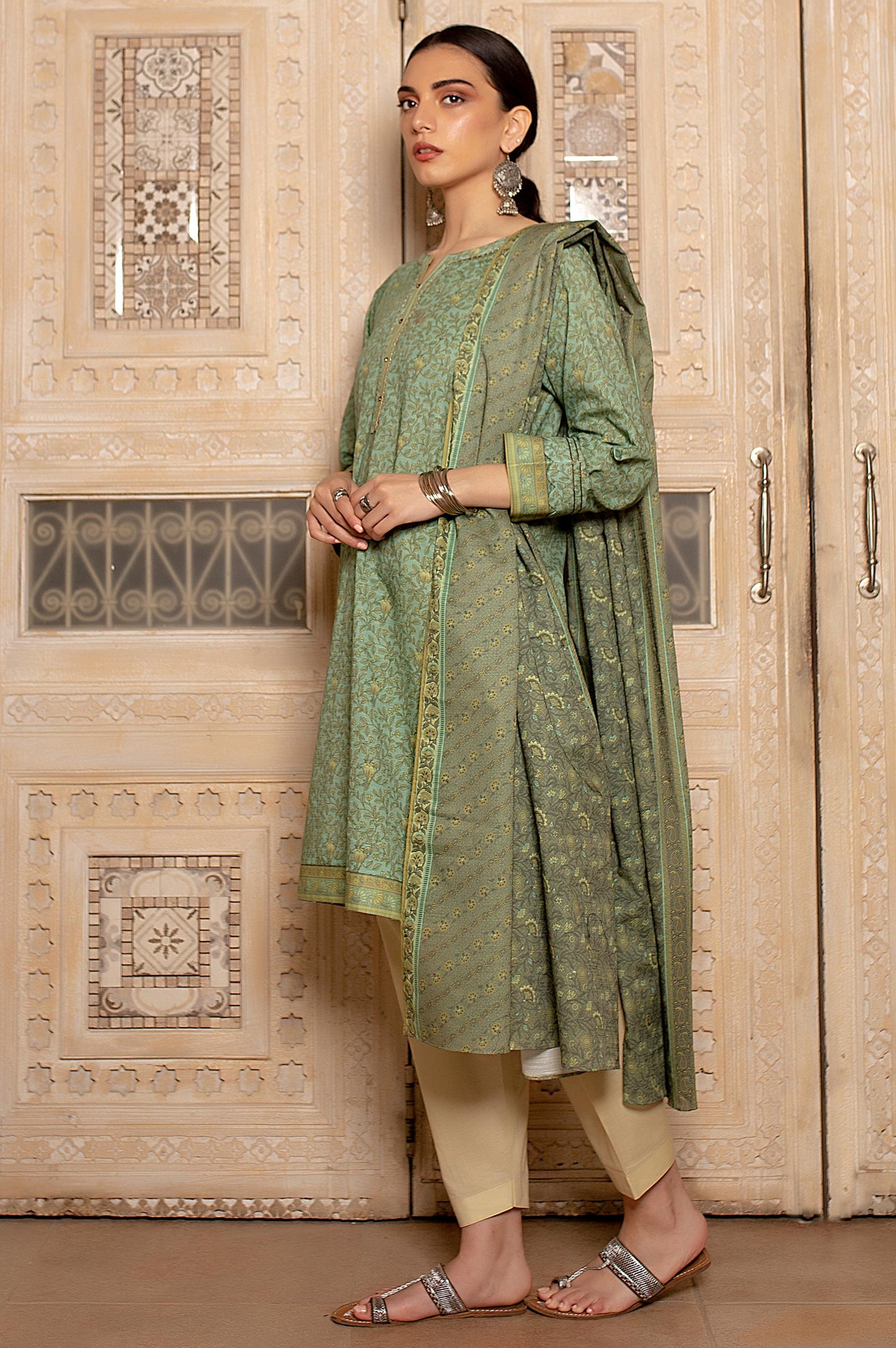 Stitched 2 Piece Printed Khaddar Suit