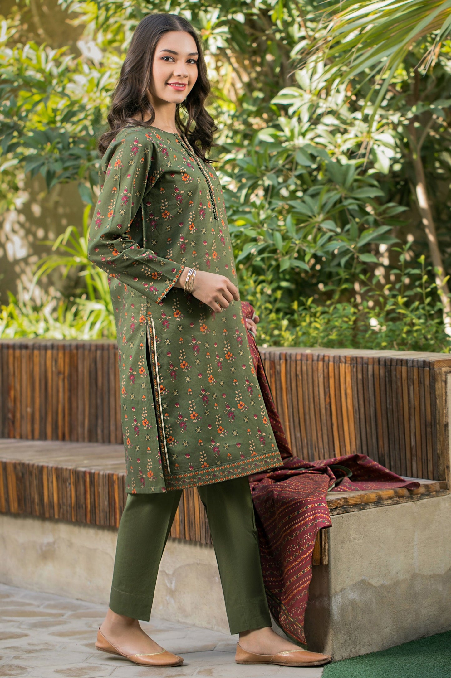 Stitched 2 Piece Printed Cambric Suit