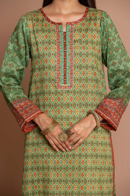Stitched 2 Piece Printed Cambric Suit