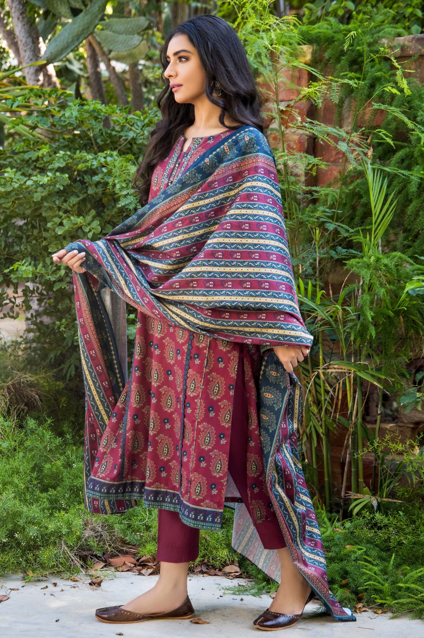 Stitched 2 Piece Printed Doria Linen Viscose Suit