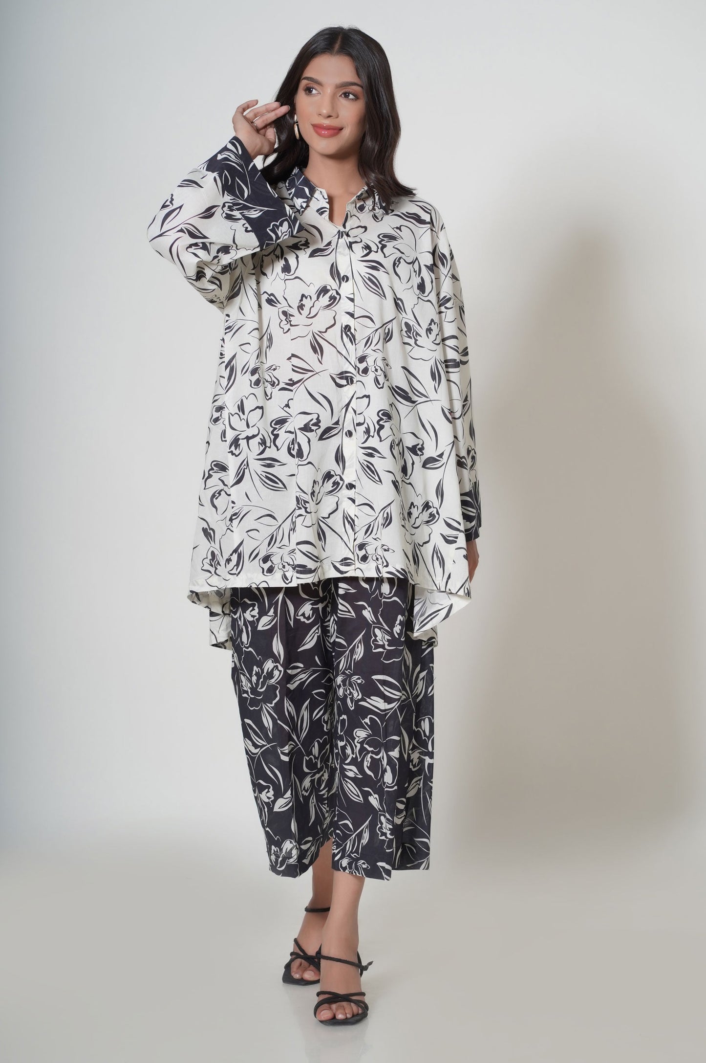 Stitched 2 Piece Printed Cambric Suit