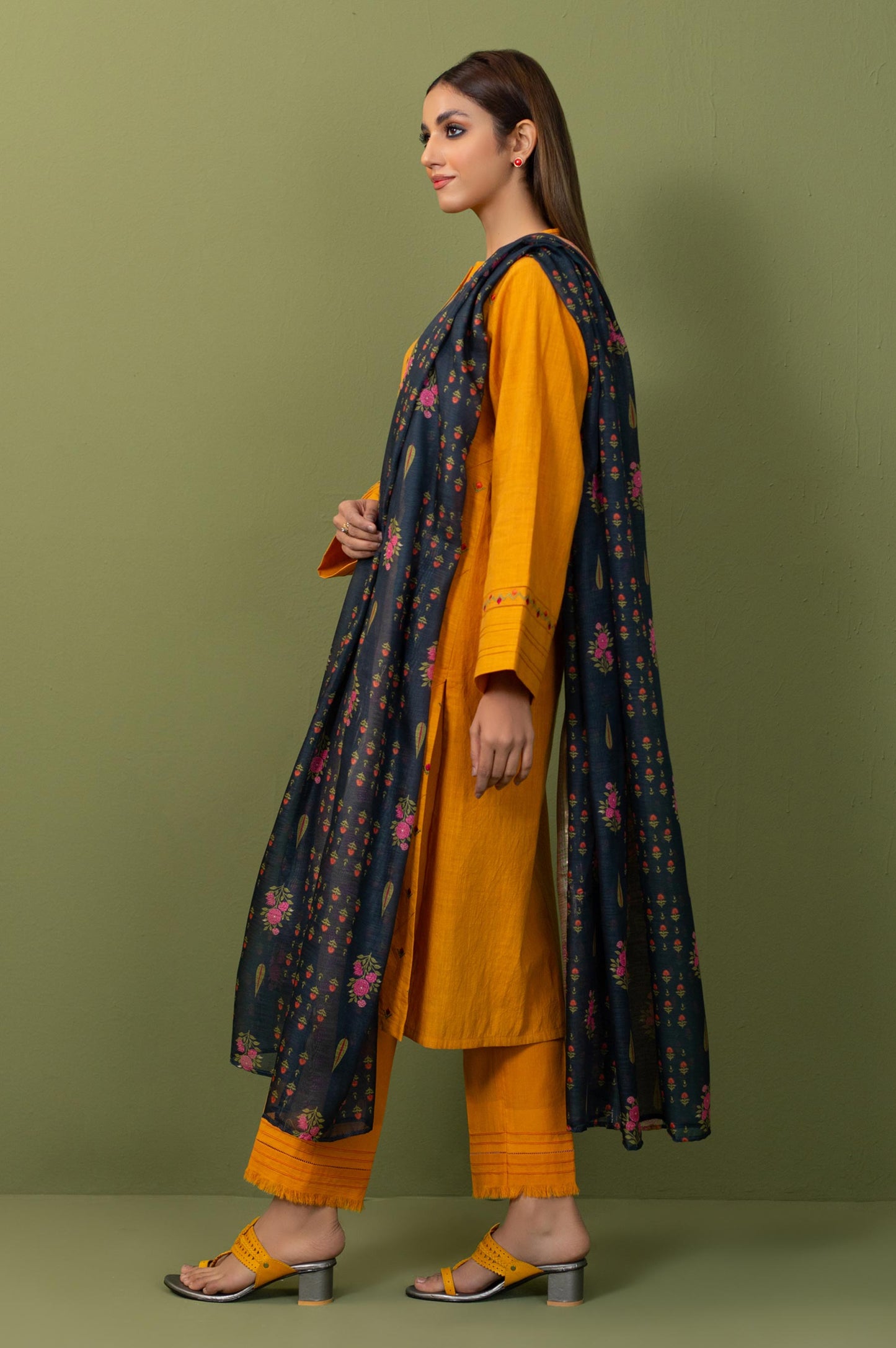 Stitched 2 Piece Both Side Slub Embroidered Suit