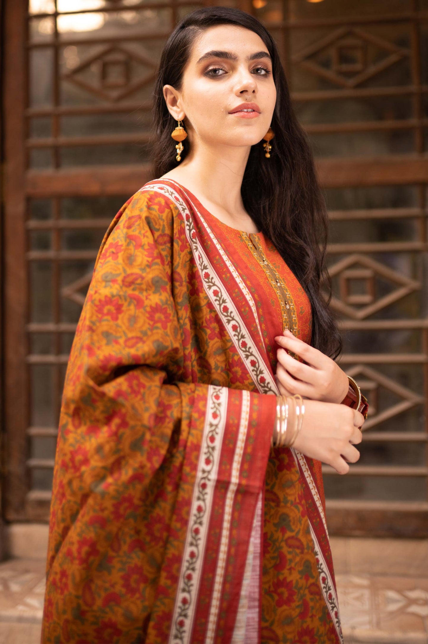 Stitched 3 Piece Printed Khaddar Suit