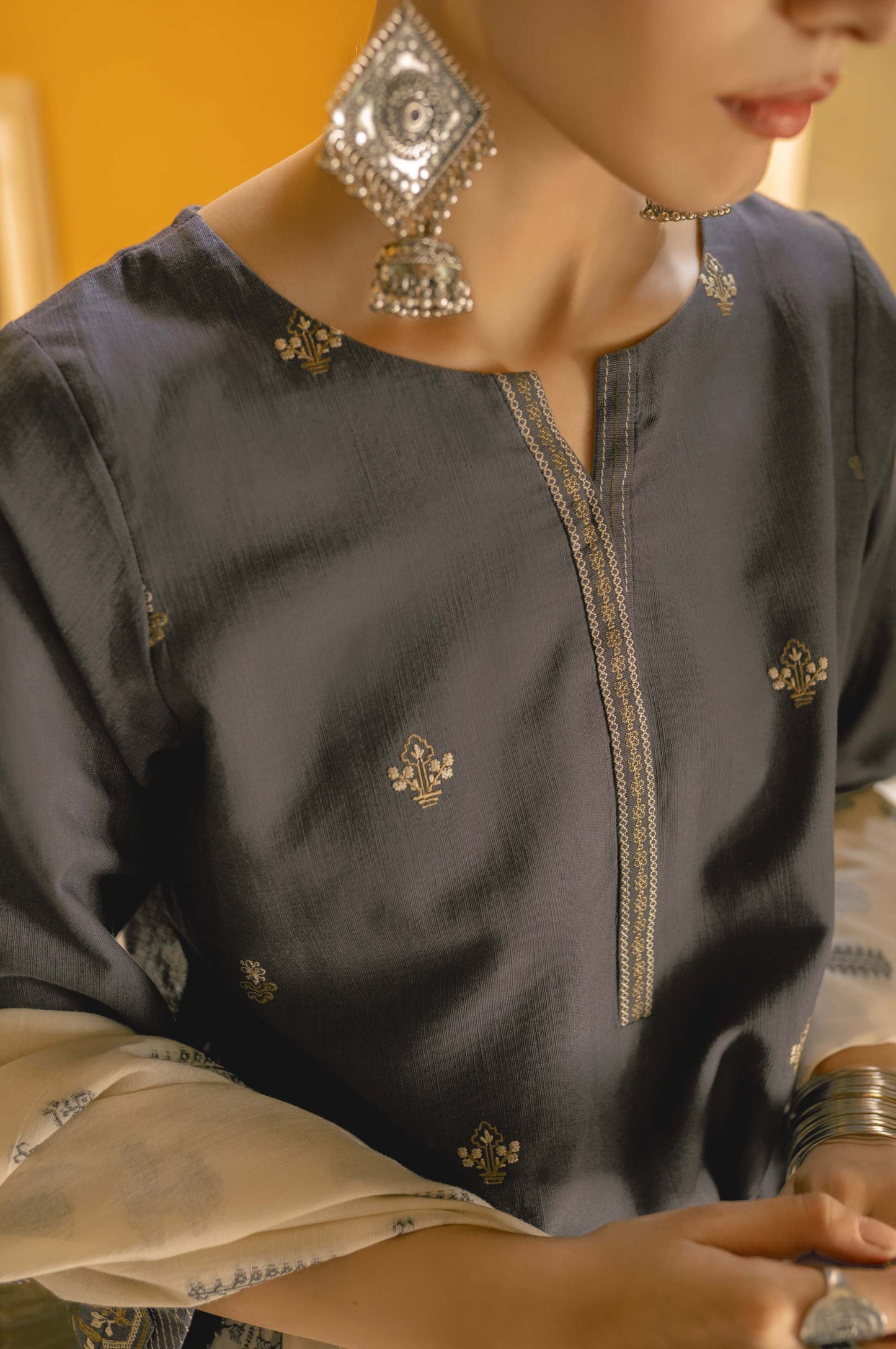 Stitched 3 Piece Embroidered Khaddar Suit