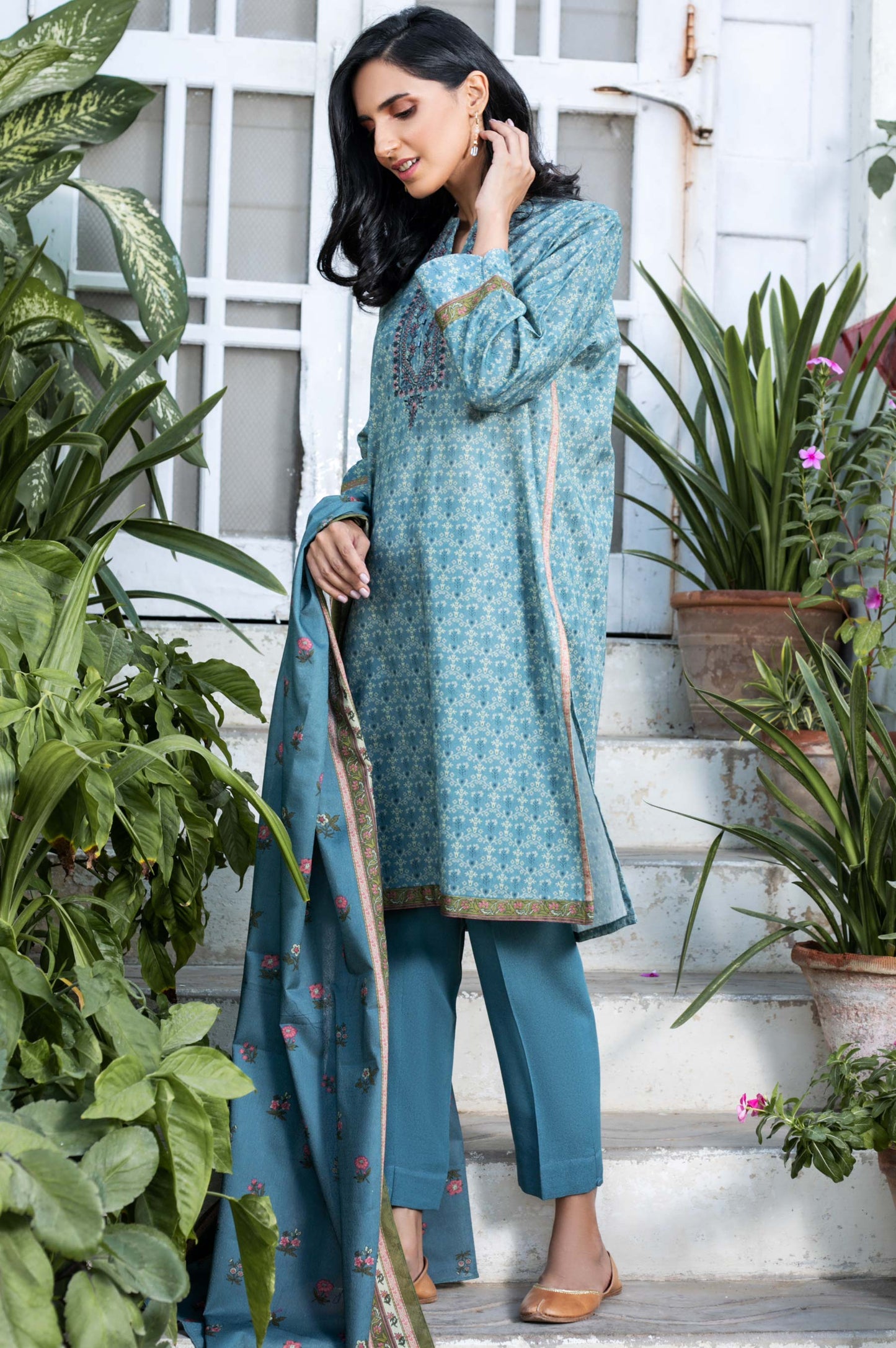 Stitched 3 Piece Embroidered Karandi Suit