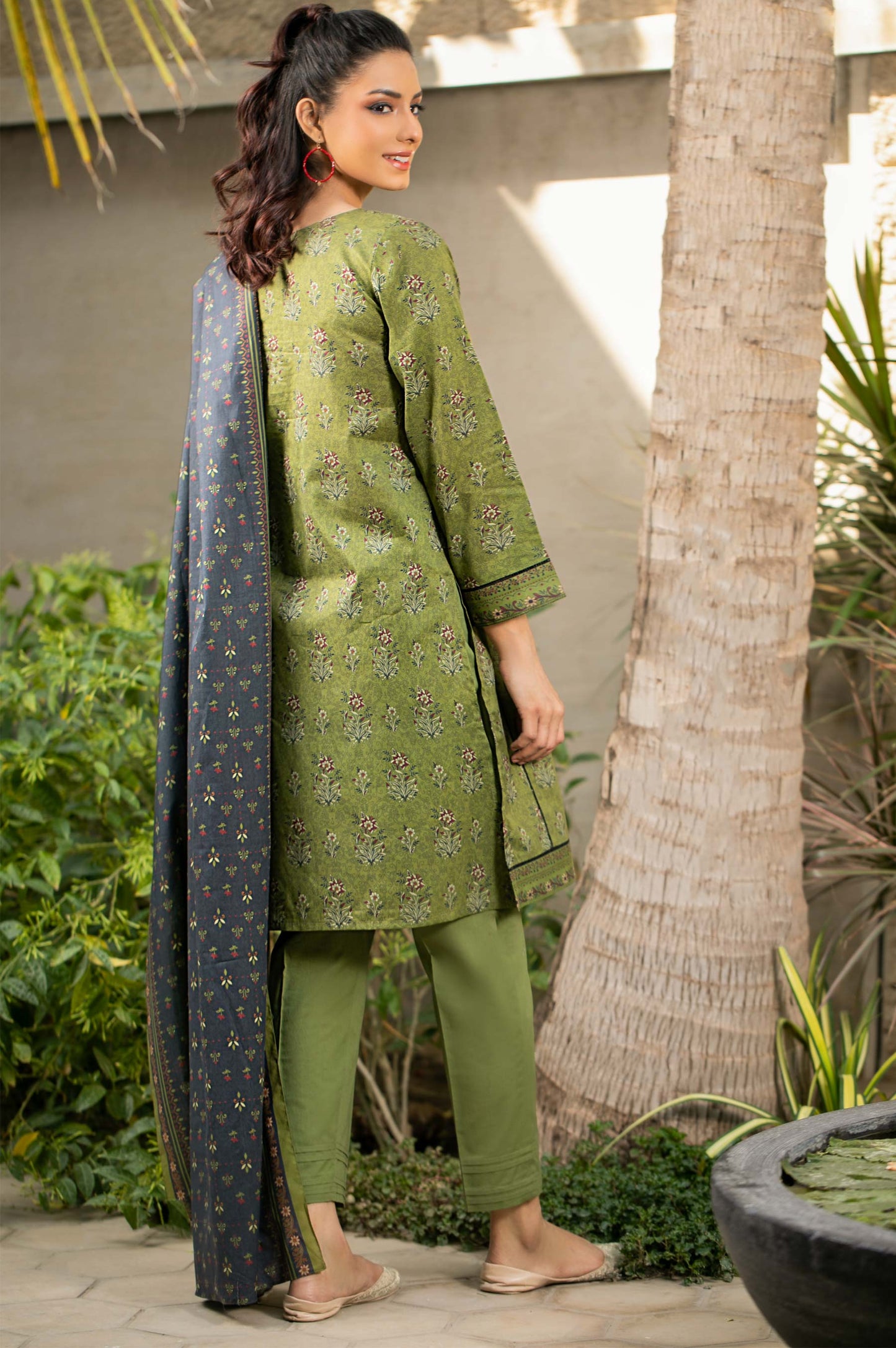 Stitched 3 Piece Printed Cambric Suit