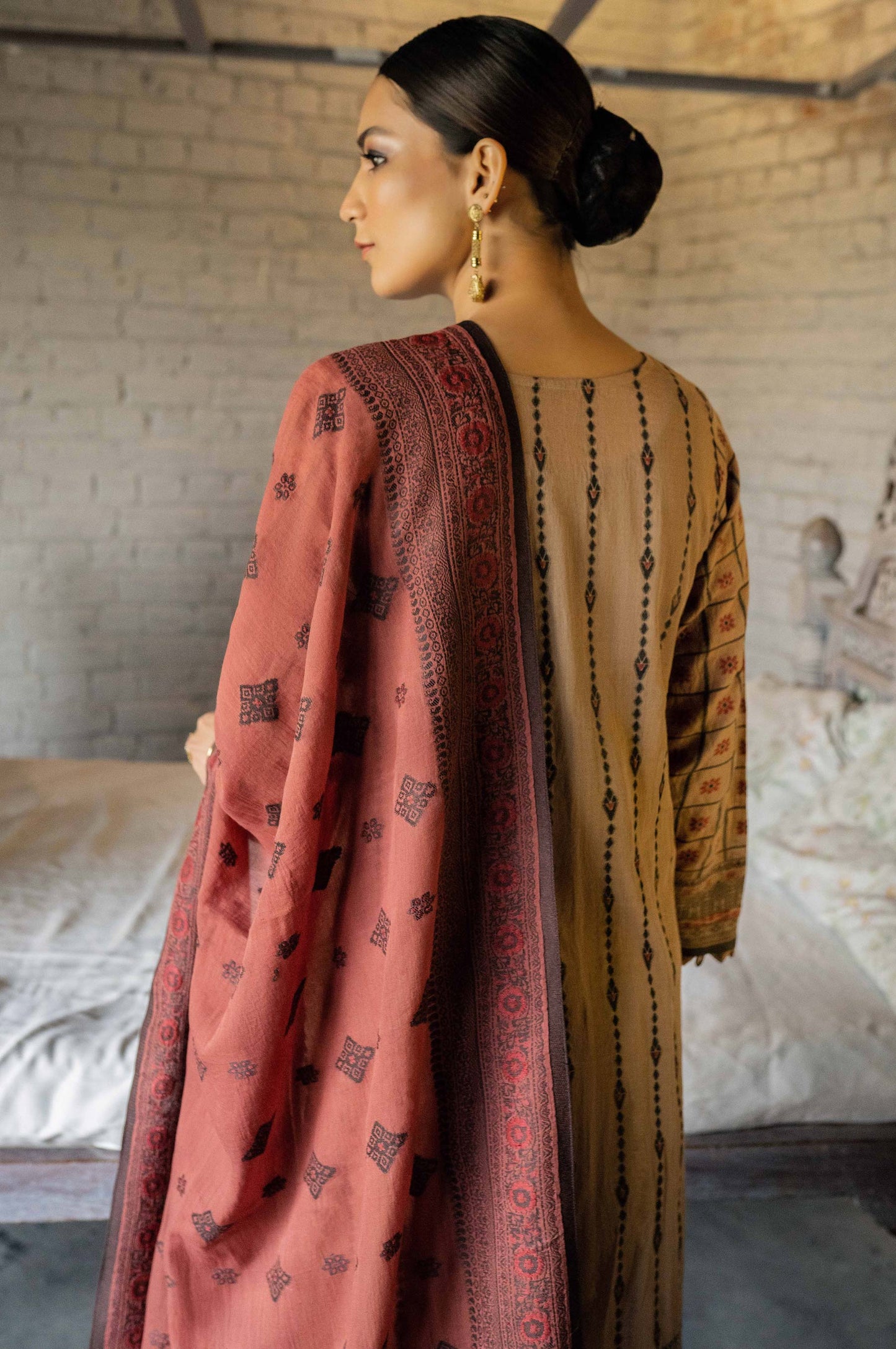 Stitched 3 Piece Jacquard Suit with Jacquard Dupatta