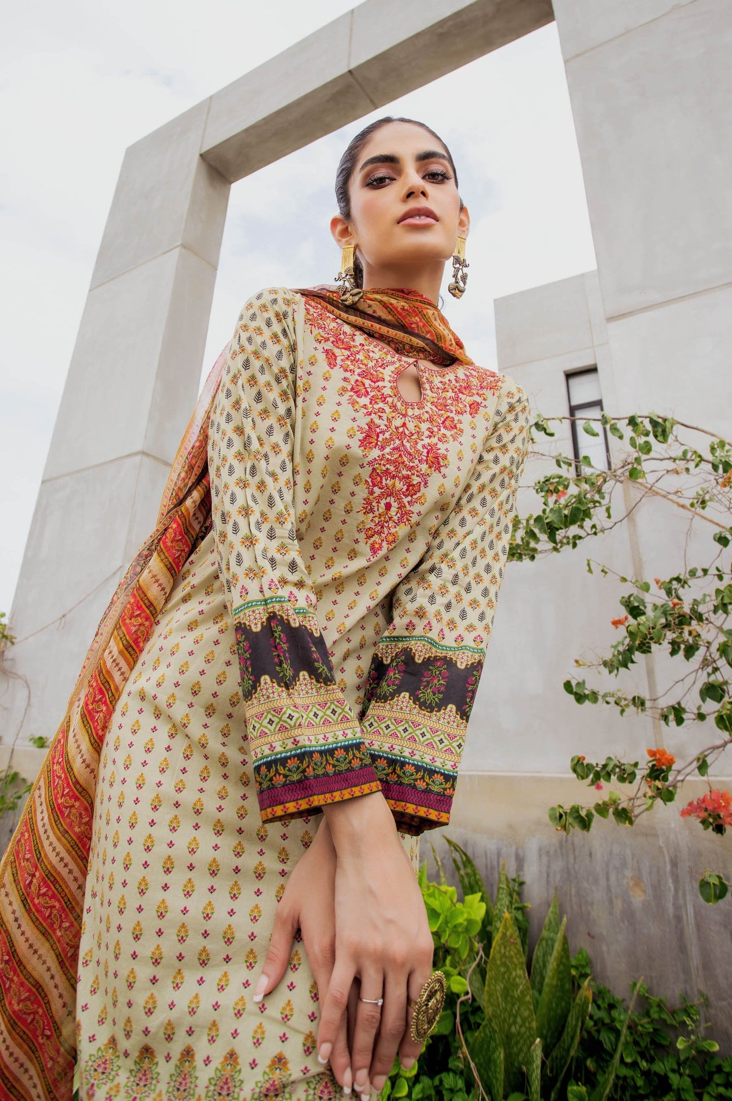Stitched 3 Piece Embroidered Doria Lawn with Chiffon Suit