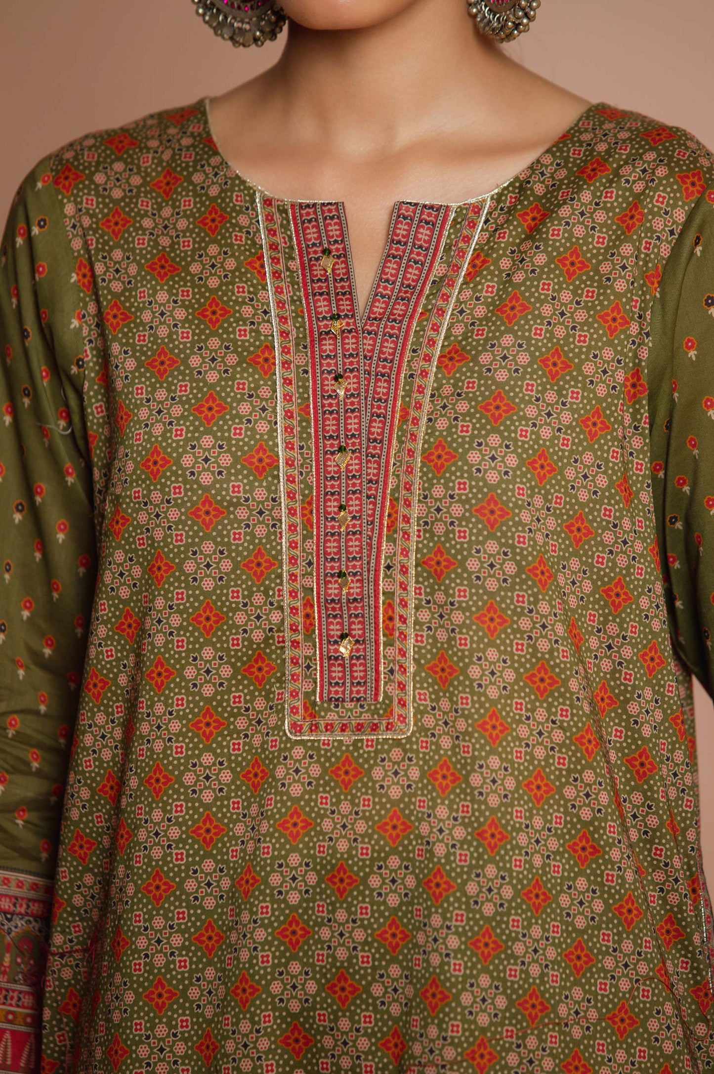 Stitched 3 Piece Printed Slub Lawn Suit