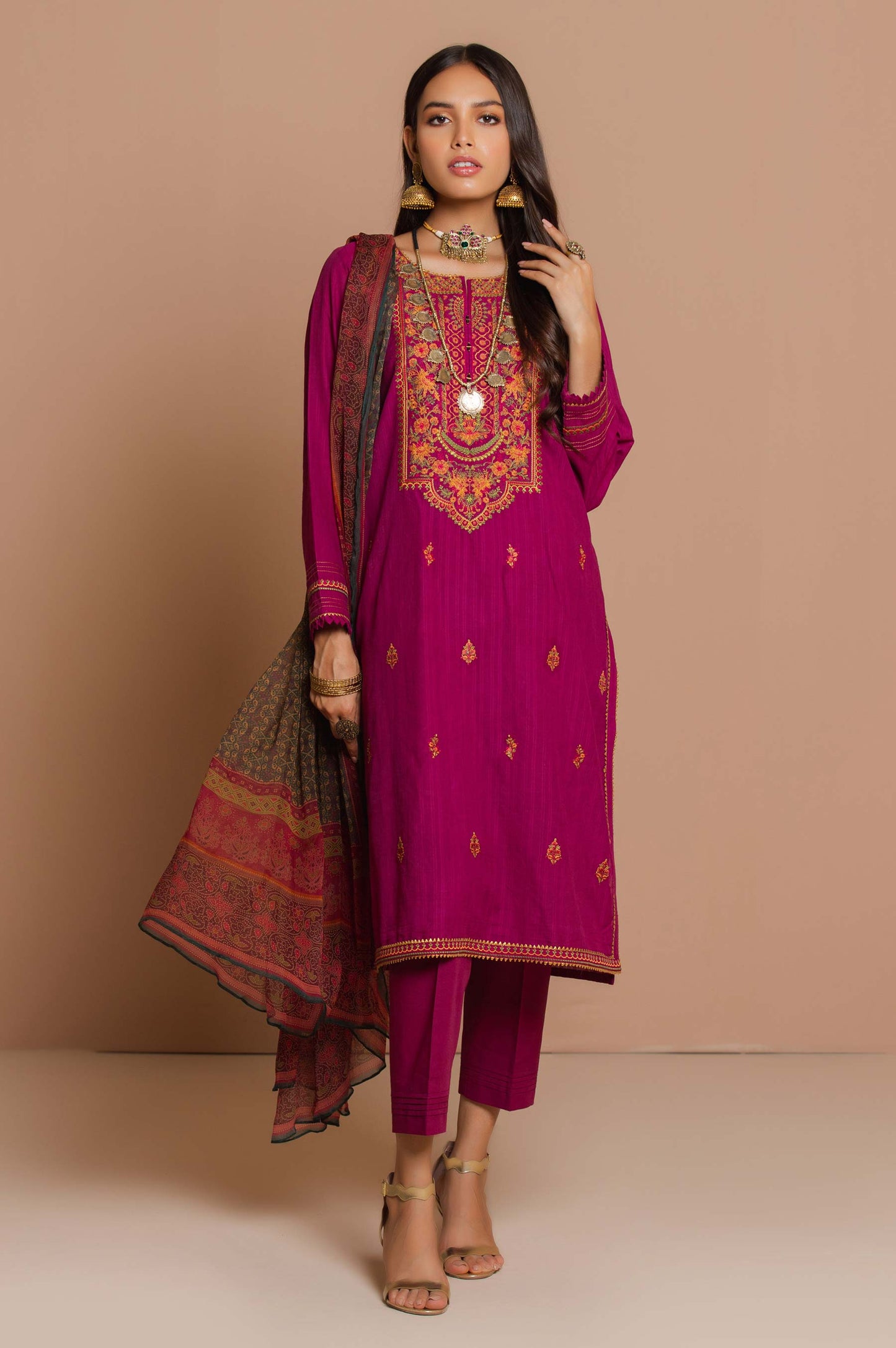 Stitched 3 Piece Doria Lawn Suit with Polyester Chiffon Dupatta