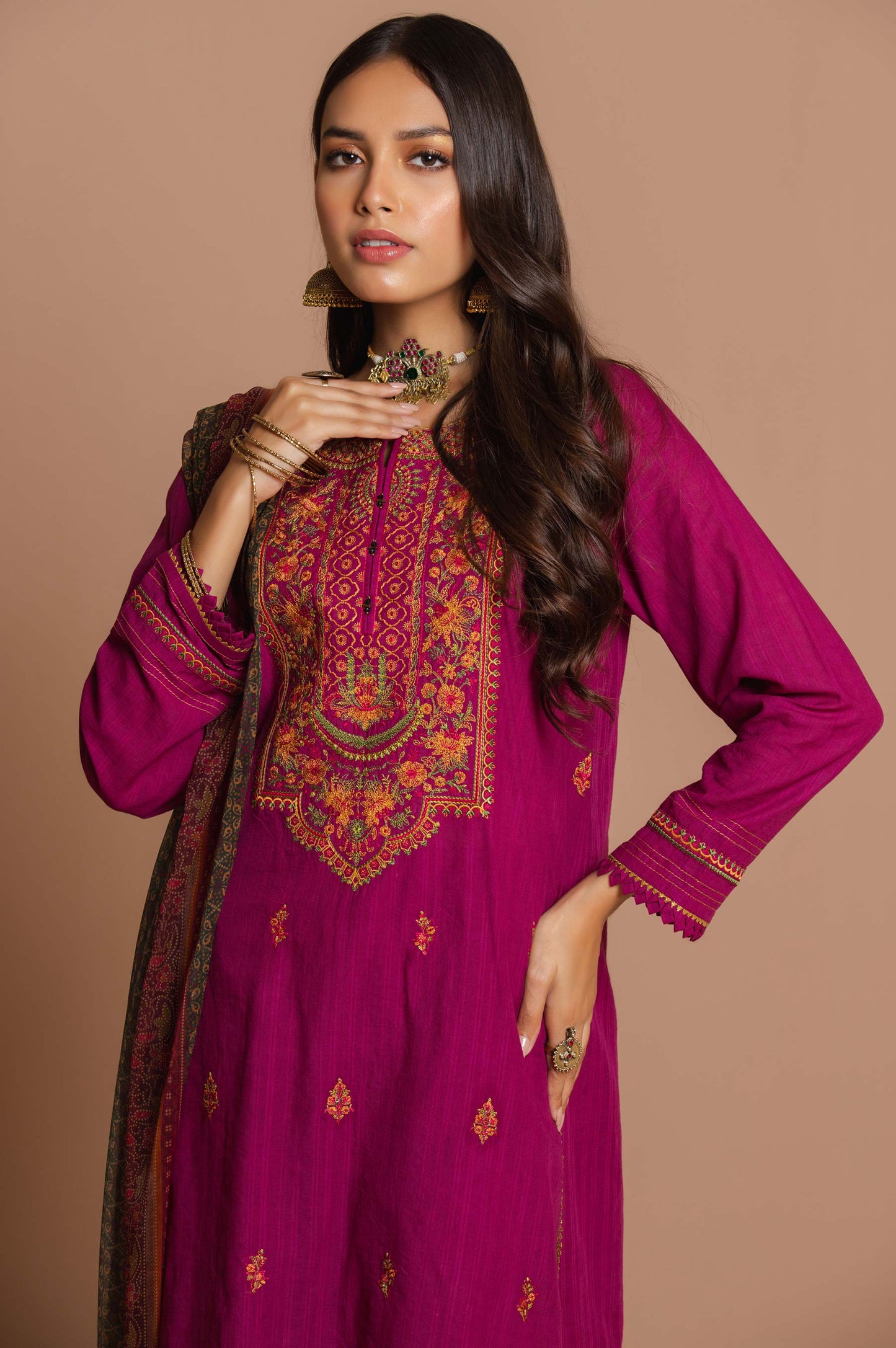 Stitched 3 Piece Doria Lawn Suit with Polyester Chiffon Dupatta