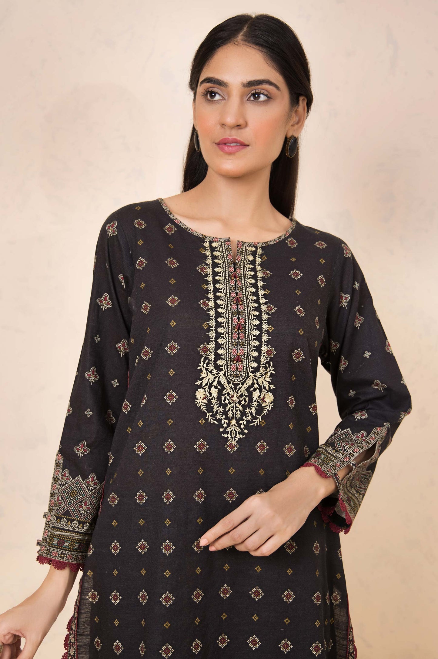Stitched 3 Piece Embroidered Khaddar Suit