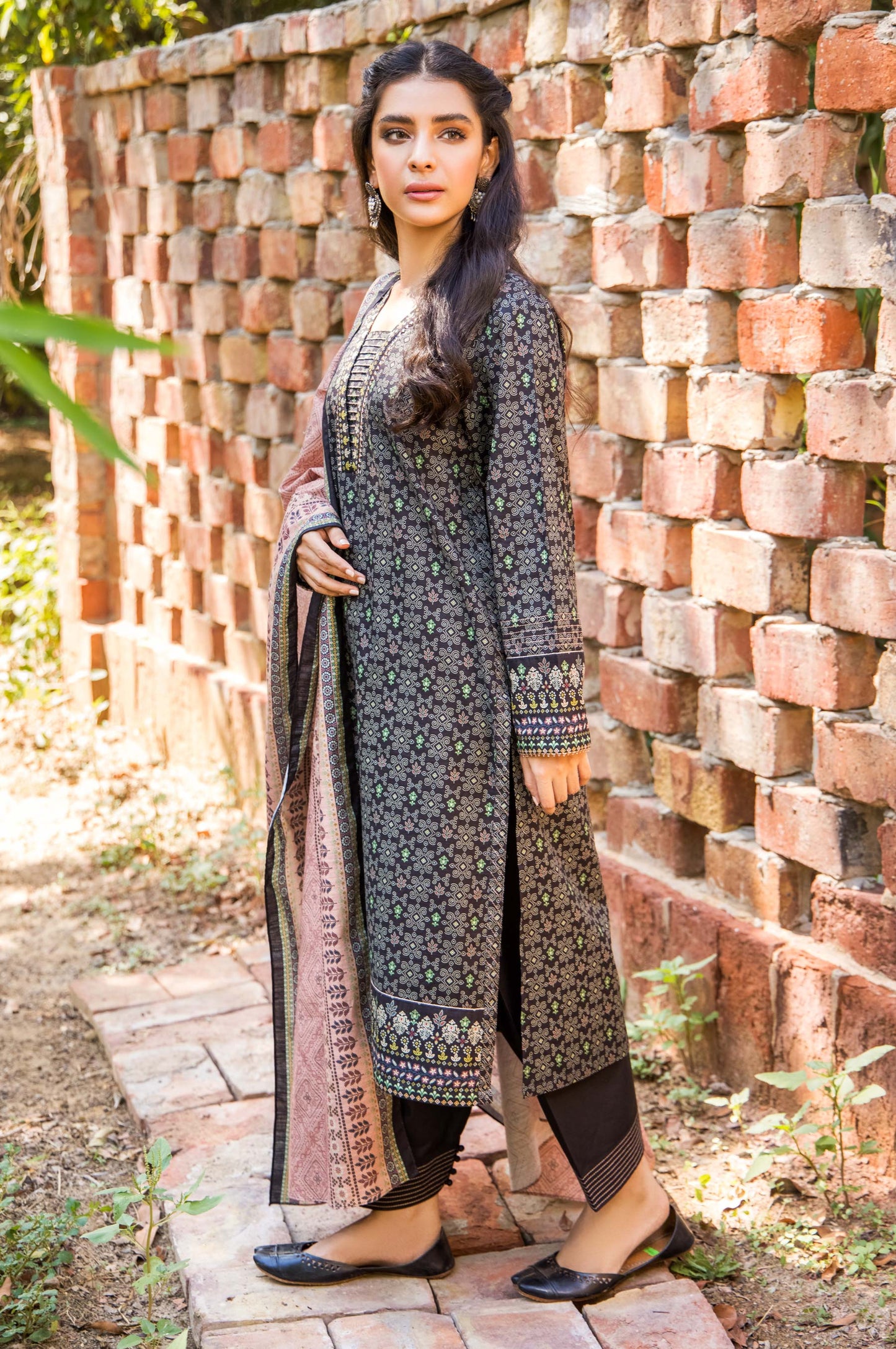 Stitched 3 Piece Printed Doria Linen Viscose Suit