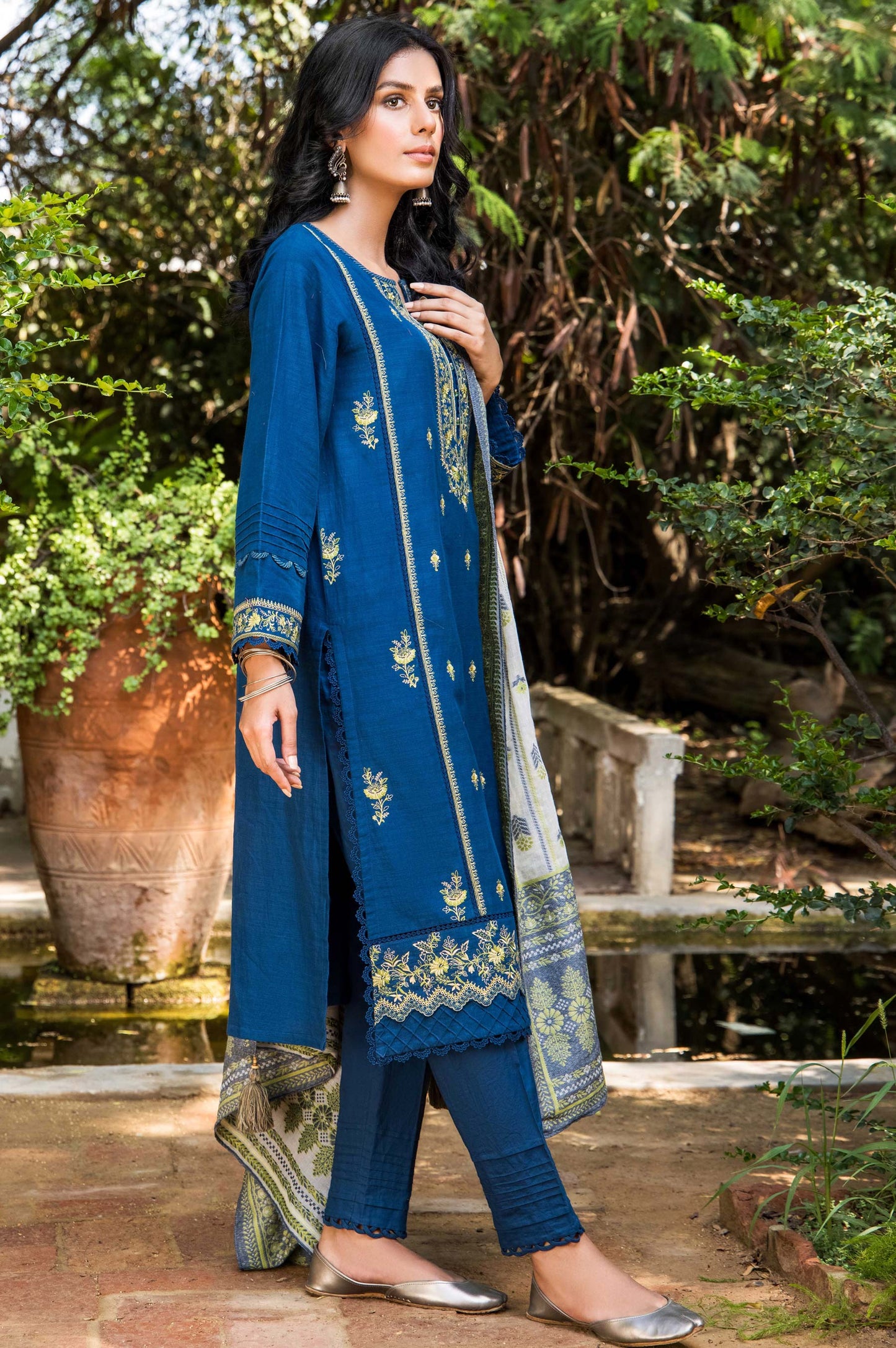 Stitched 3 Piece Embroidered Khaddar with Jacquard Suit