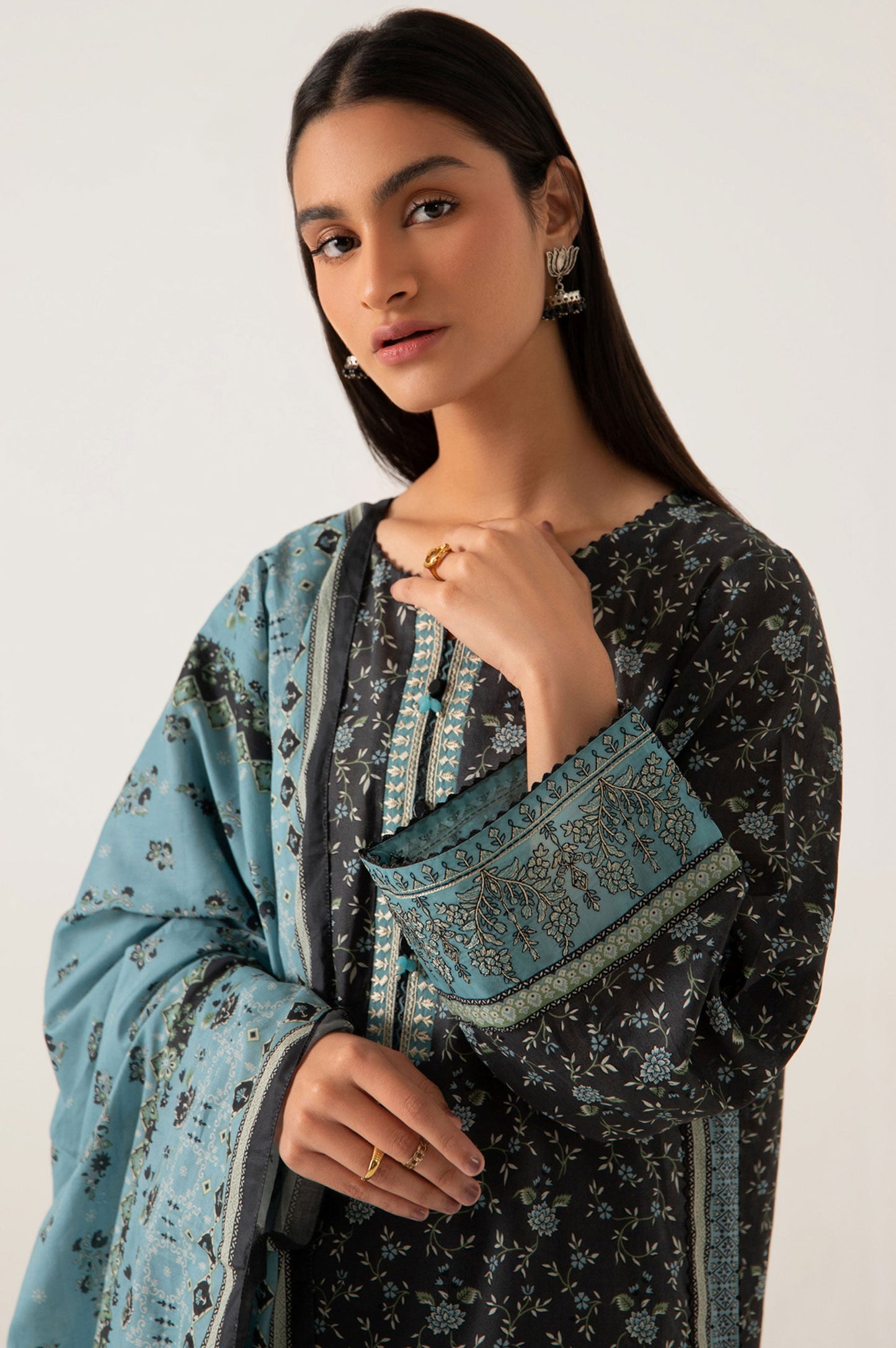 Stitched 3 Piece Embroidered Lawn Suit