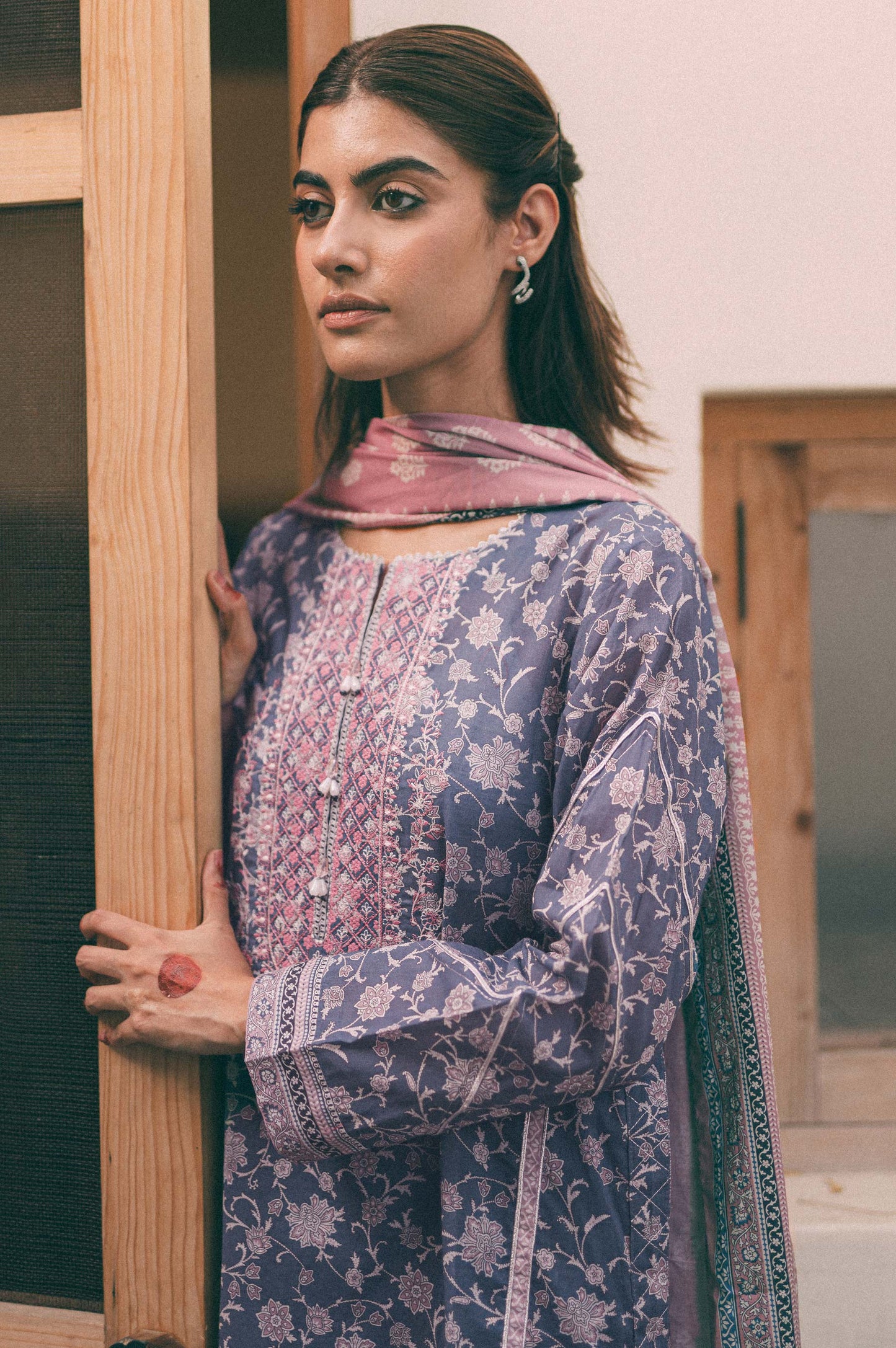 Stitched 3 Piece Embroidered Lawn shirt with Cotton Net Dupatta