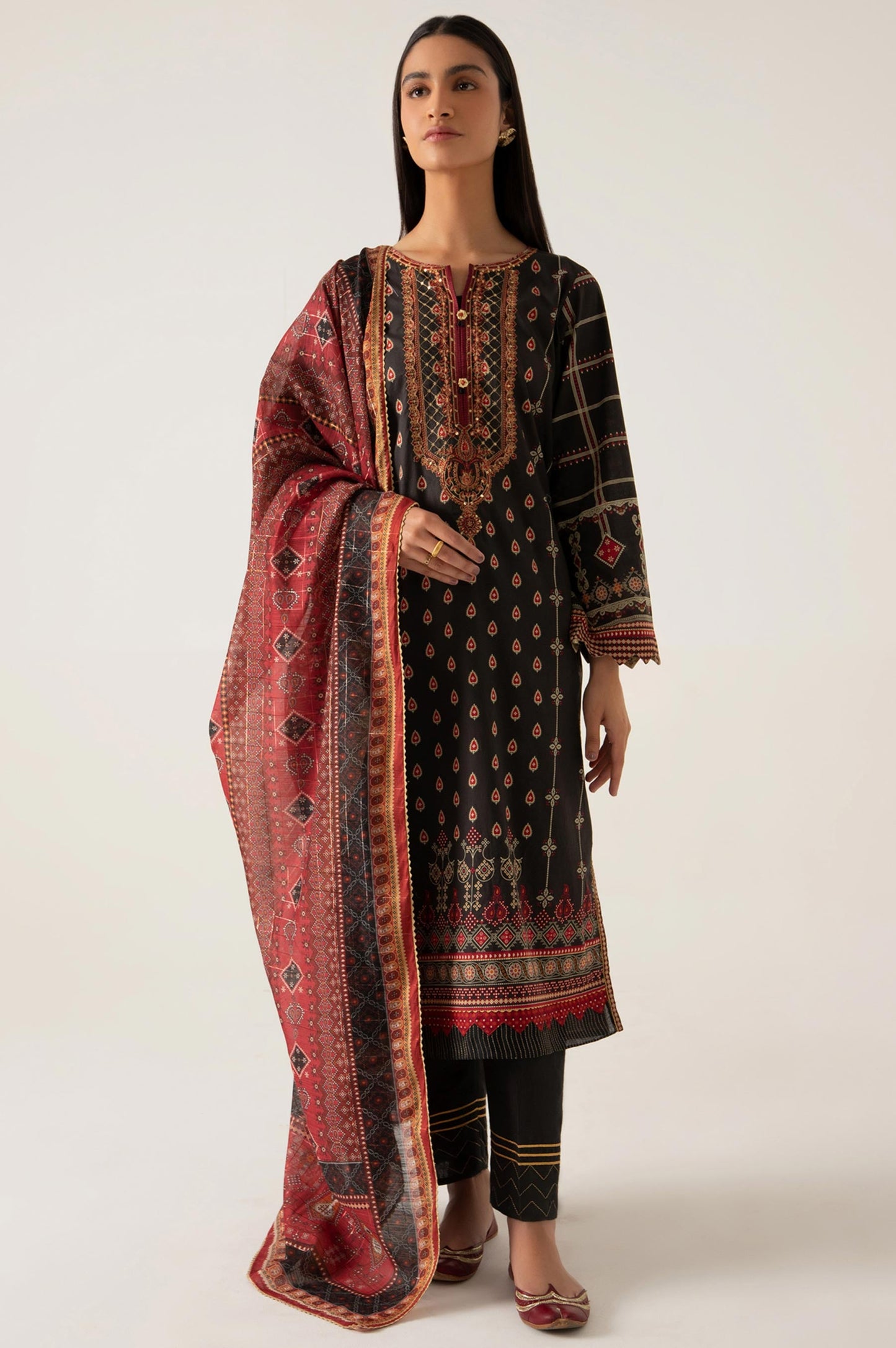 Stitched 3 Piece Embroidered Lawn shirt with Zari Organza Dupatta