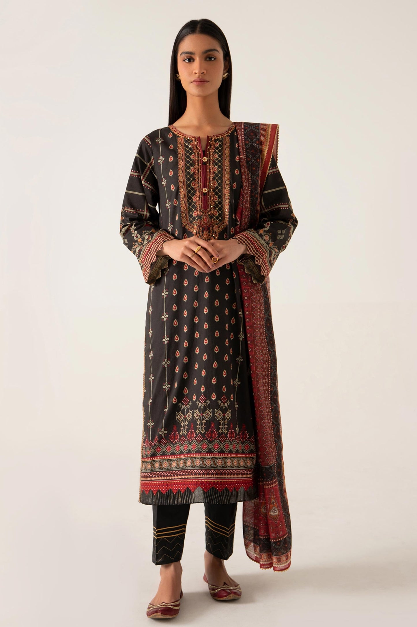 Stitched 3 Piece Embroidered Lawn shirt with Zari Organza Dupatta