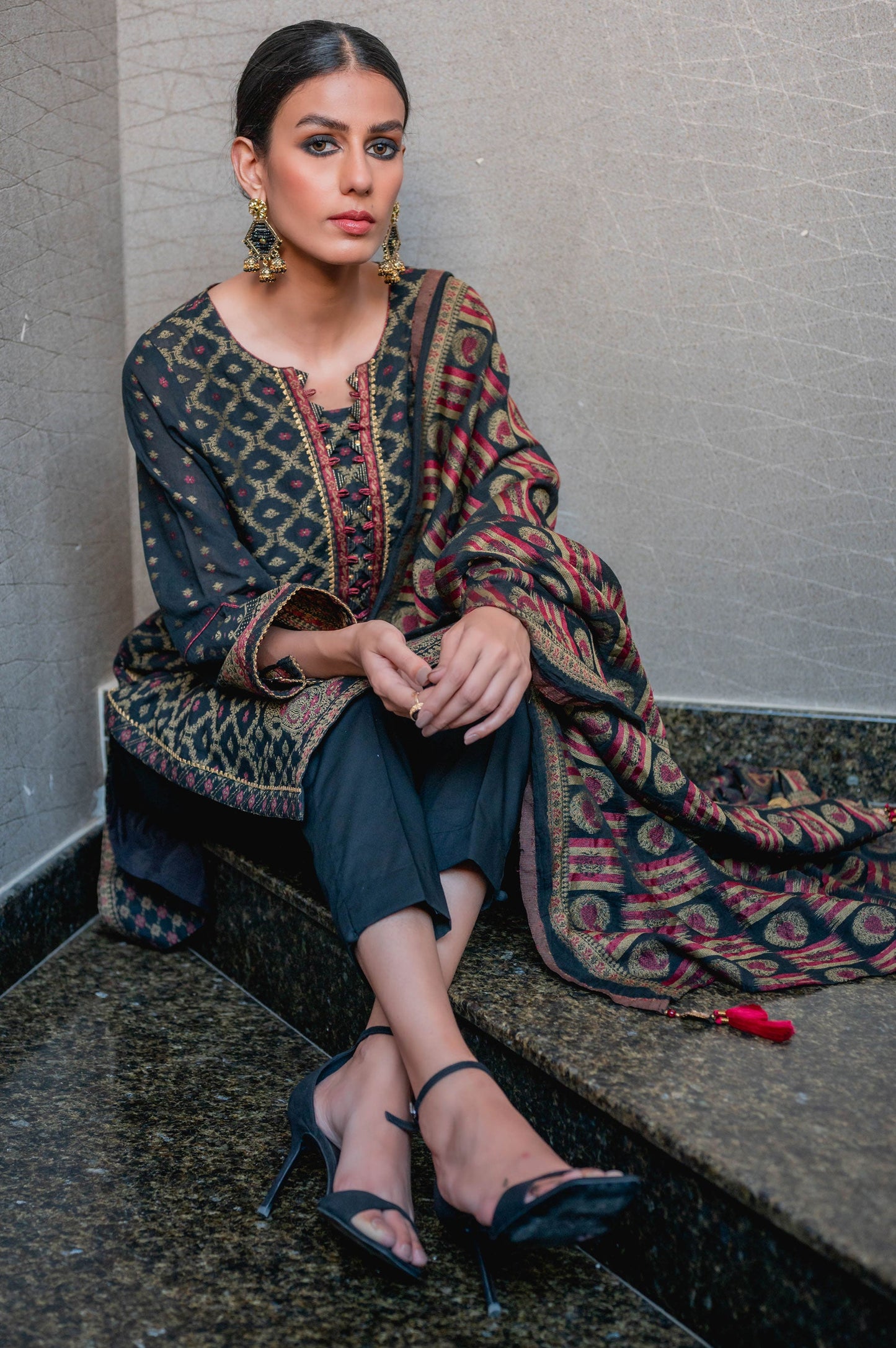 Stitched 3 Piece Jacquard Suit