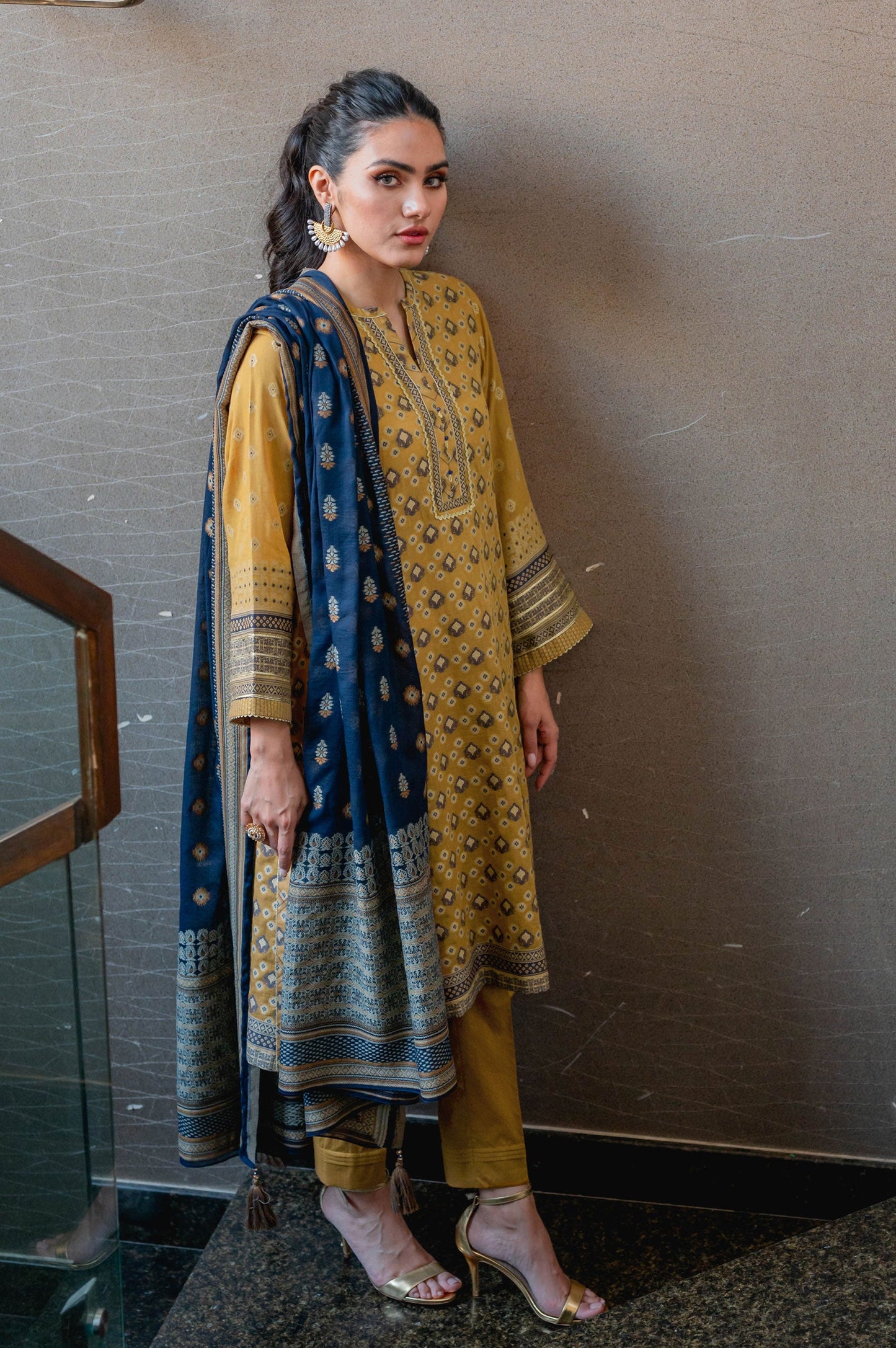 Stitched 3 Piece Jacquard Suit