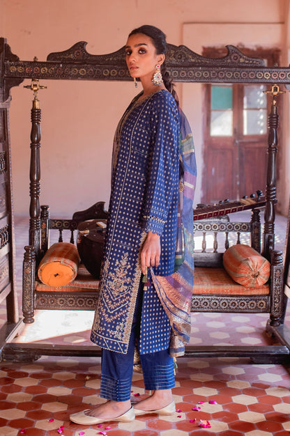 Stitched 3 Piece Maysuri Jacquard with Shaded Organza Suit