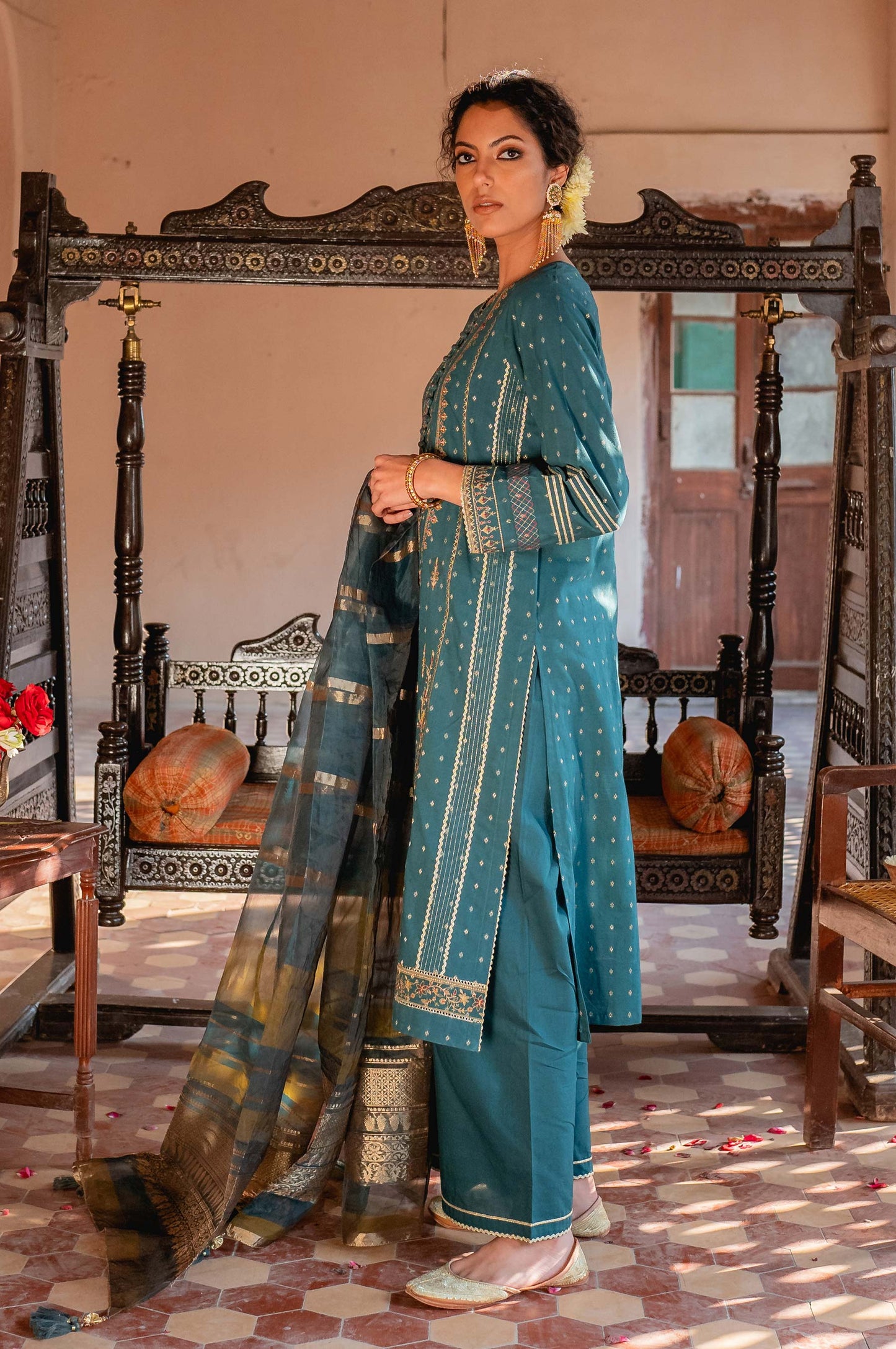 Stitched 3 Piece Maysuri Jacquard with Shaded Organza Suit