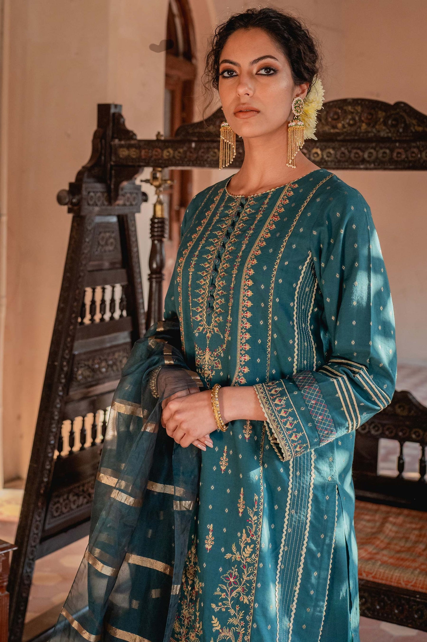 Stitched 3 Piece Maysuri Jacquard with Shaded Organza Suit