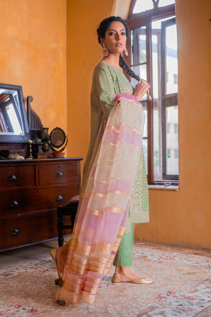 Stitched 3 Piece Maysuri Jacquard with Shaded Organza Suit