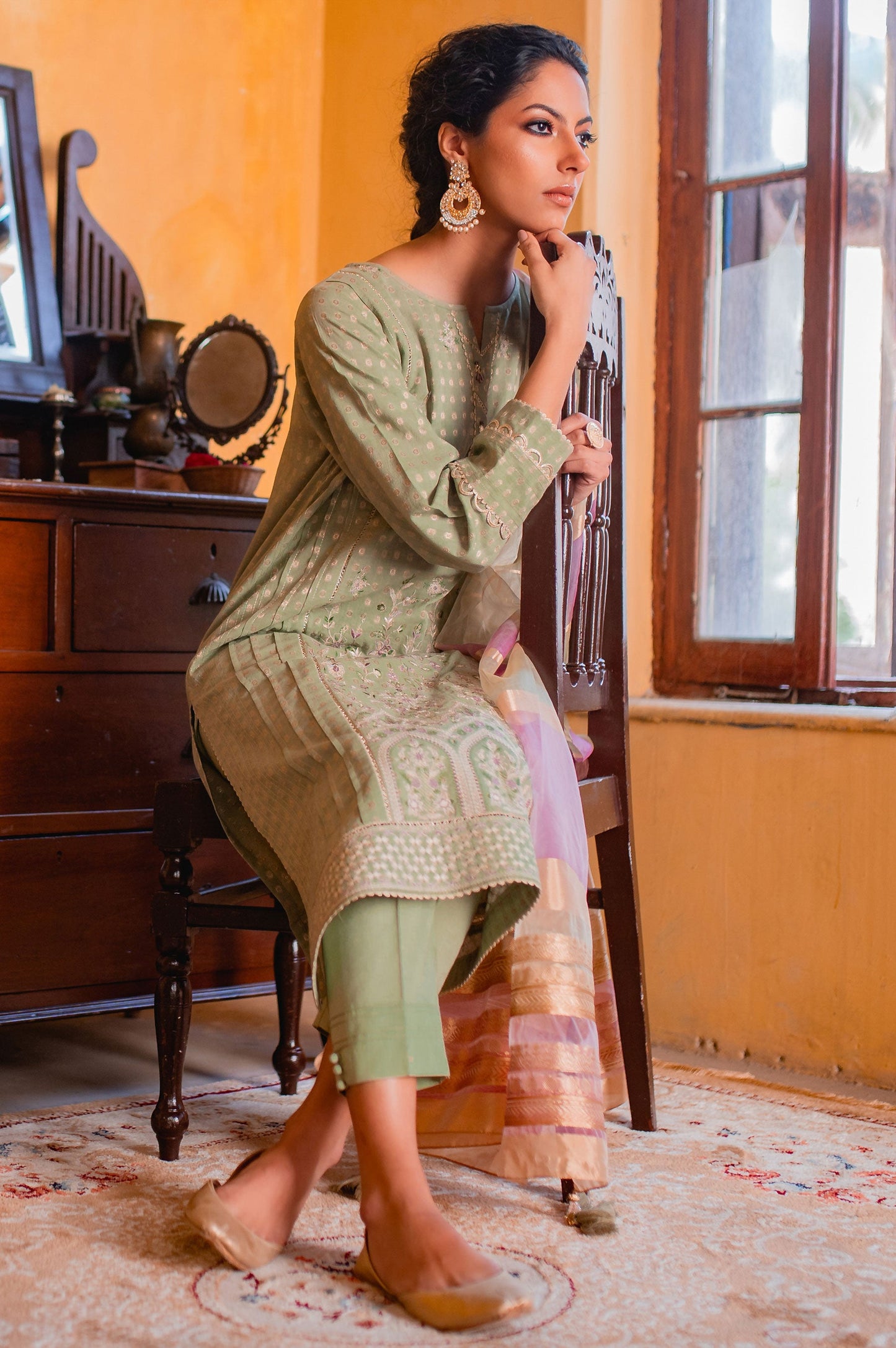 Stitched 3 Piece Maysuri Jacquard with Shaded Organza Suit