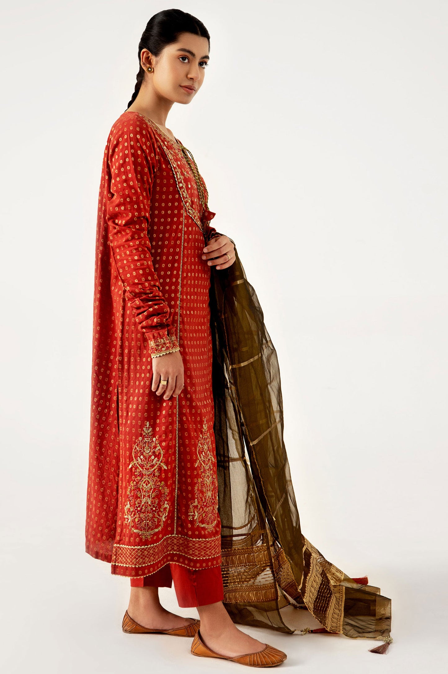 Stitched 3 Piece Maysuri Jacquard with Shaded Organza Suit