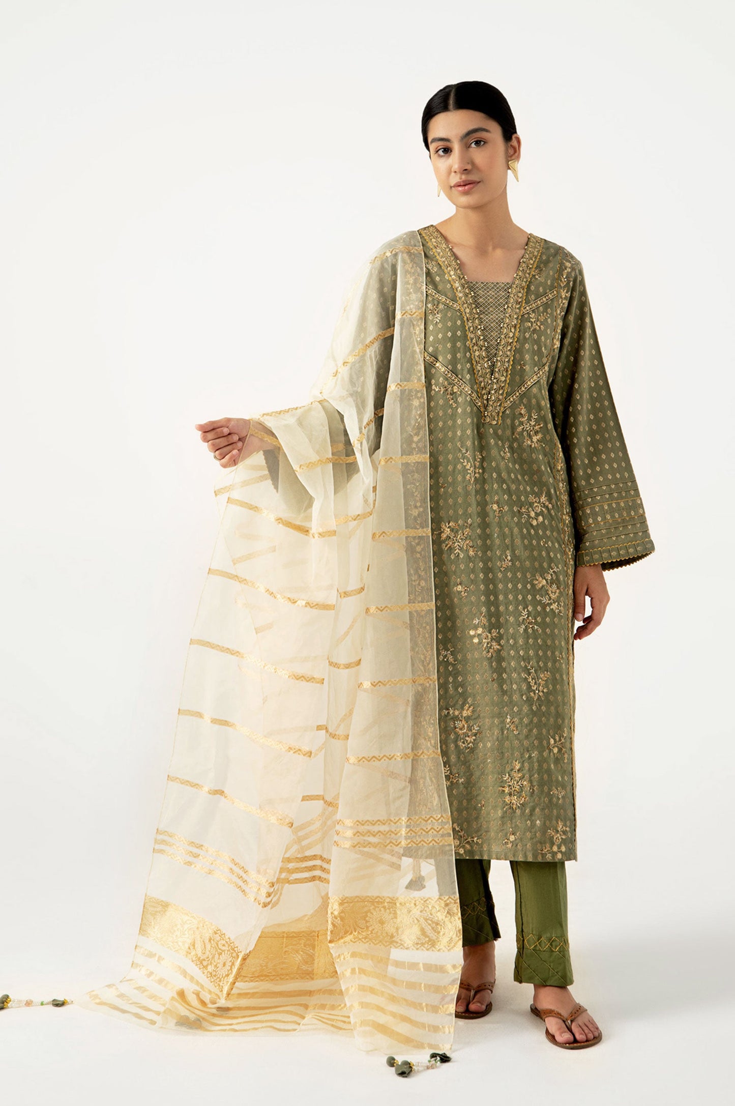 Stitched 3 Piece Maysuri Jacquard with Shaded Organza Suit