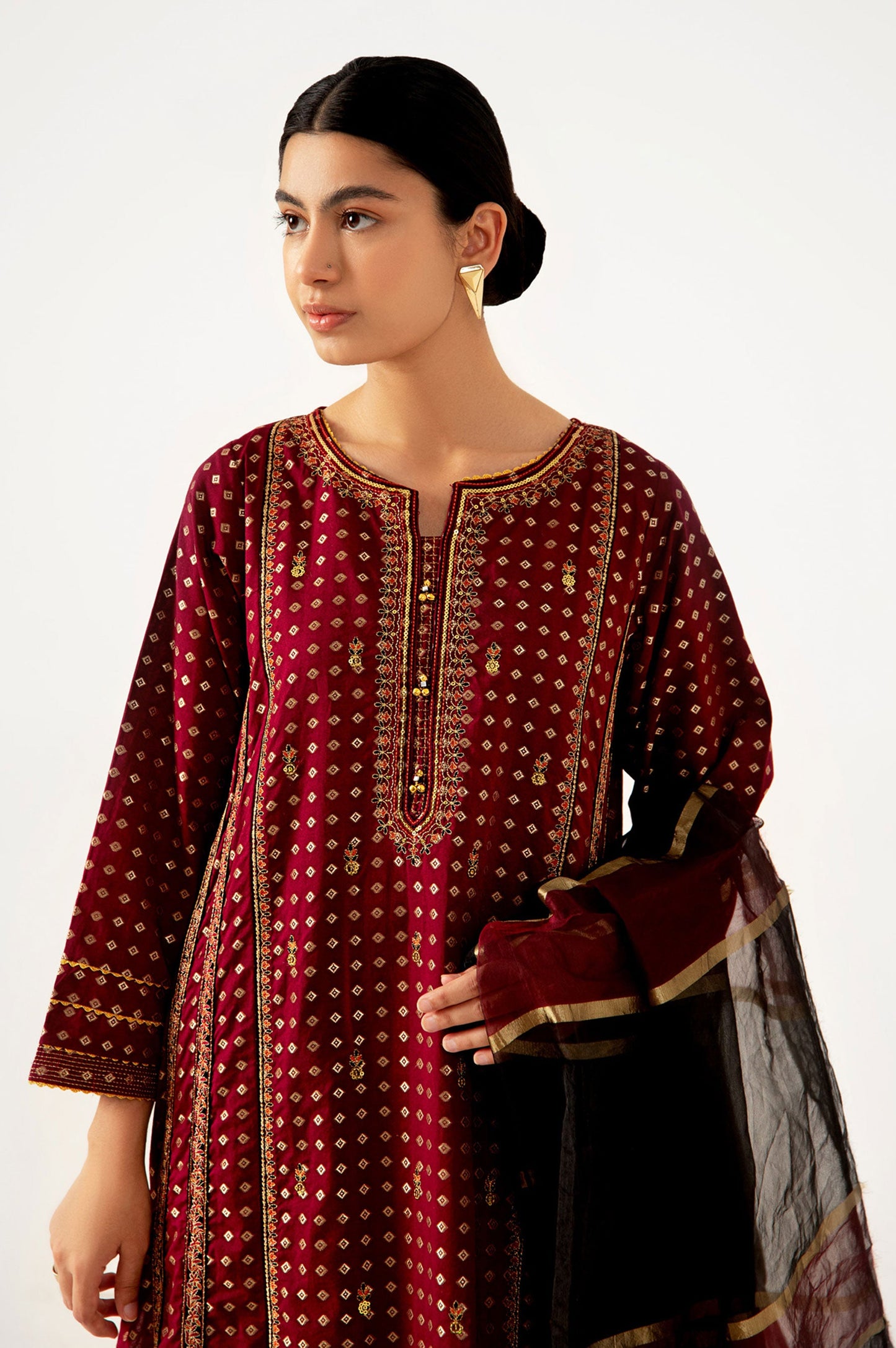 Stitched 3 Piece Maysuri Jacquard with Shaded Organza Suit