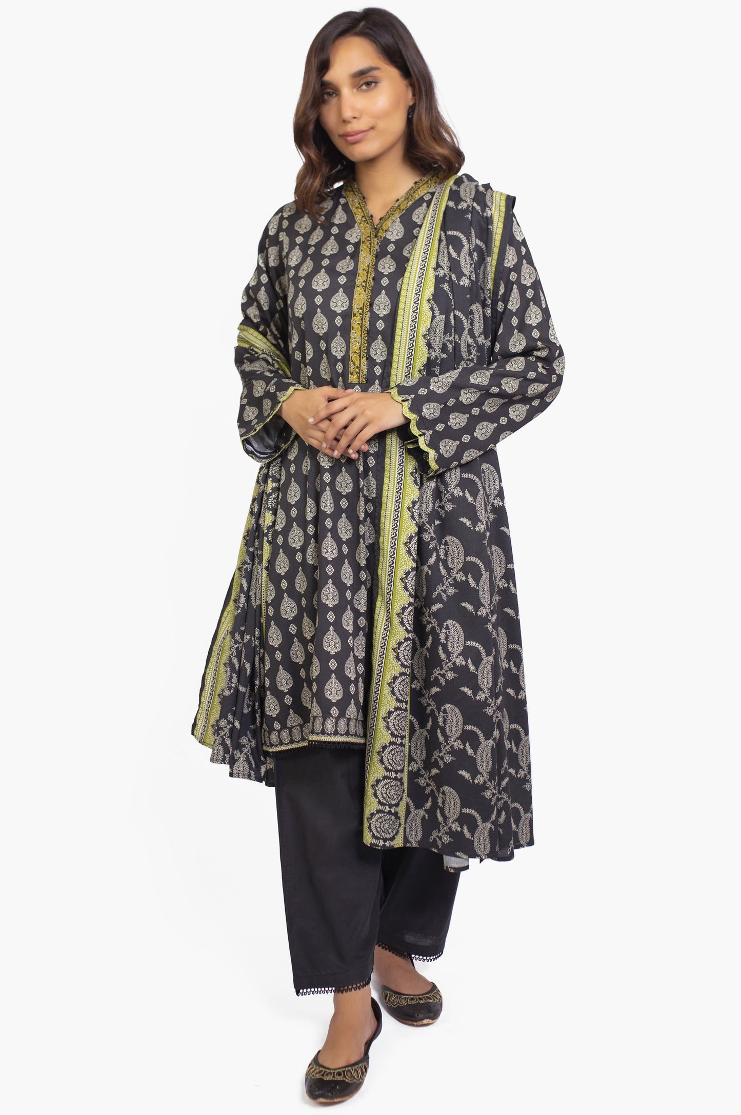 Stitched 3 Piece Embroidered Linen Viscose Suit