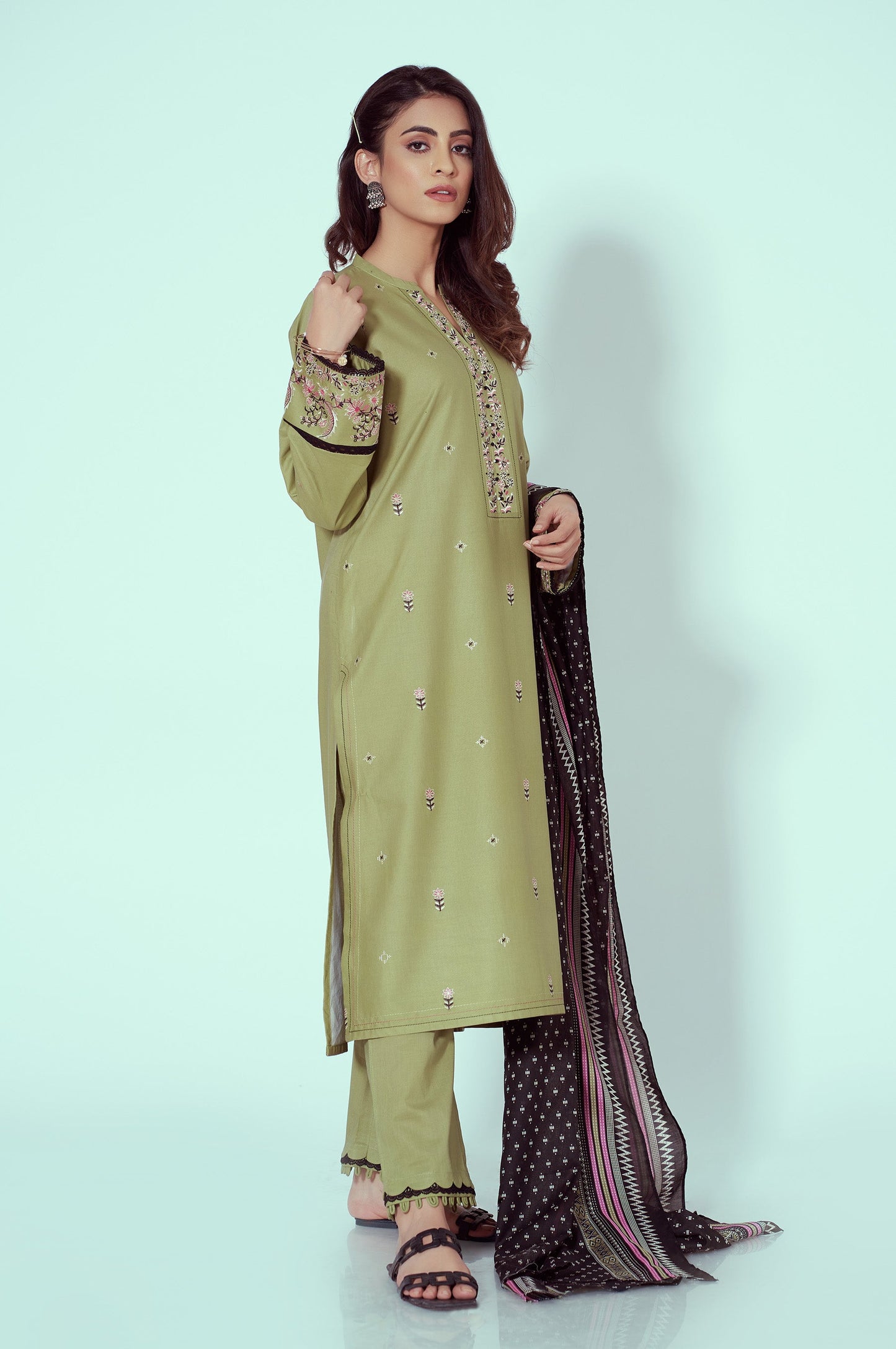 Stitched 3 Piece Embroidered Cambric with Chiffon Dupatta