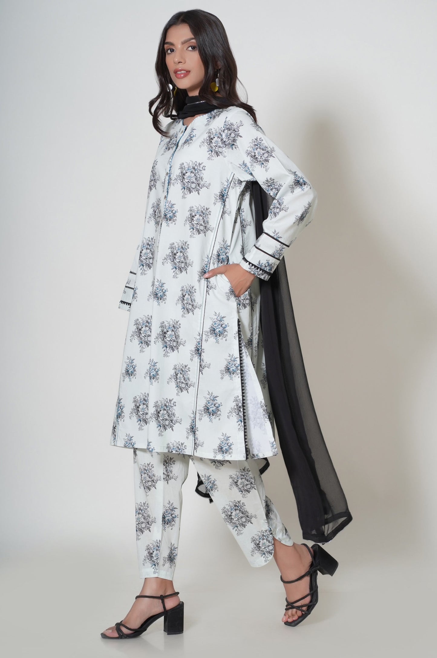 Stitched 3 Piece Printed Cambric Suit