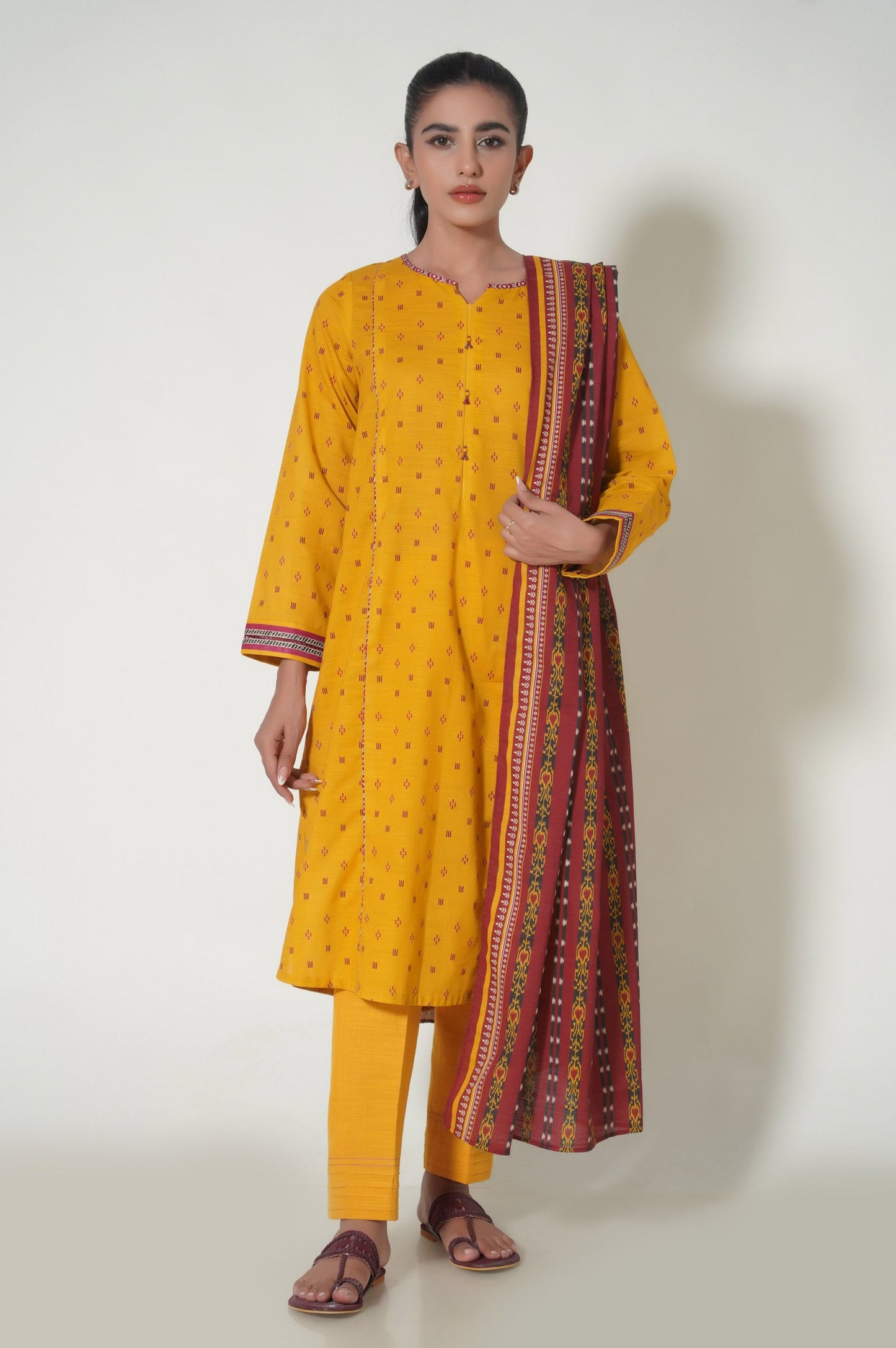 Stitched 3 Piece Printed Khaddar Suit
