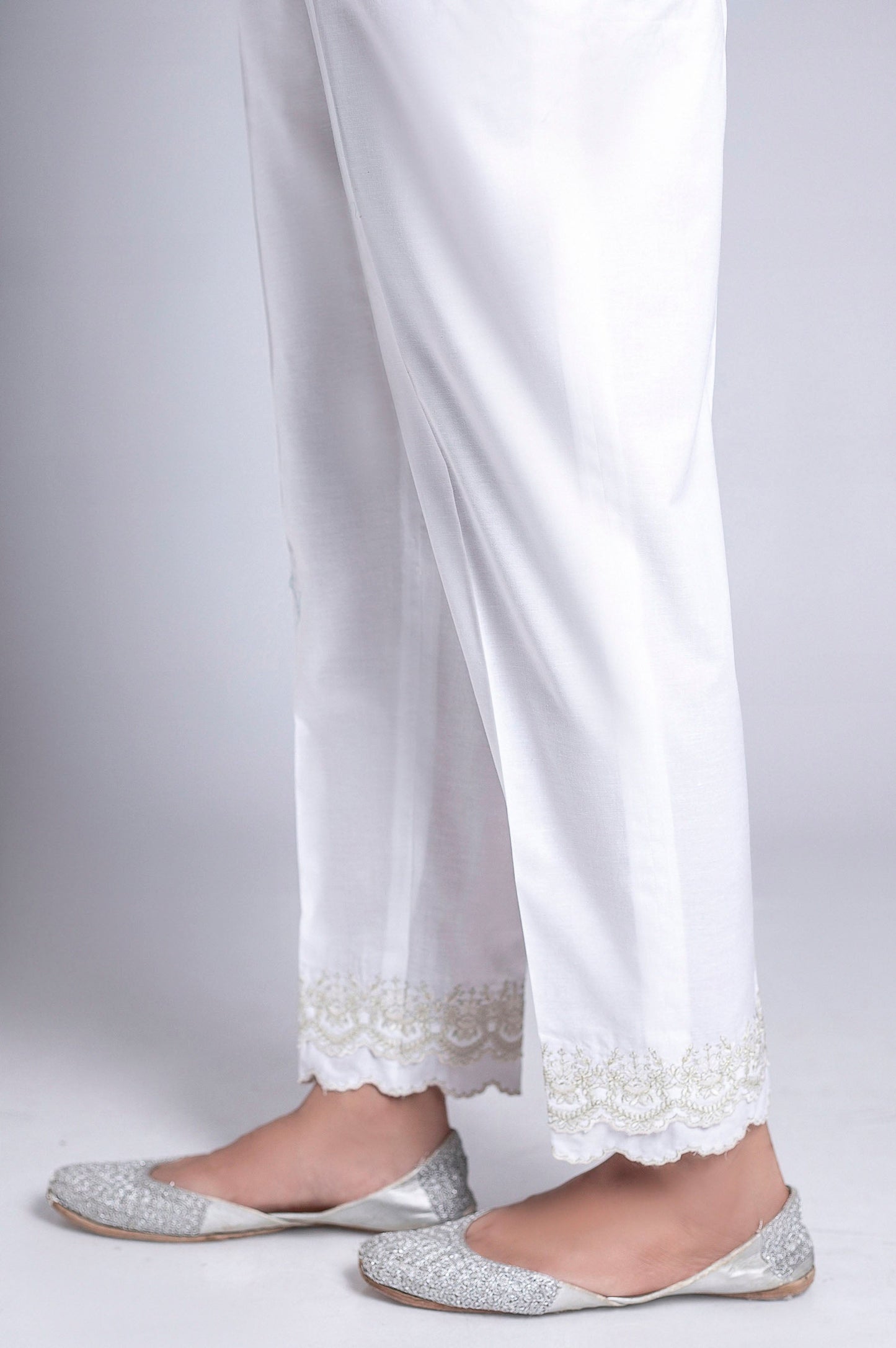 Embroidered Cotton Slub Pants - White