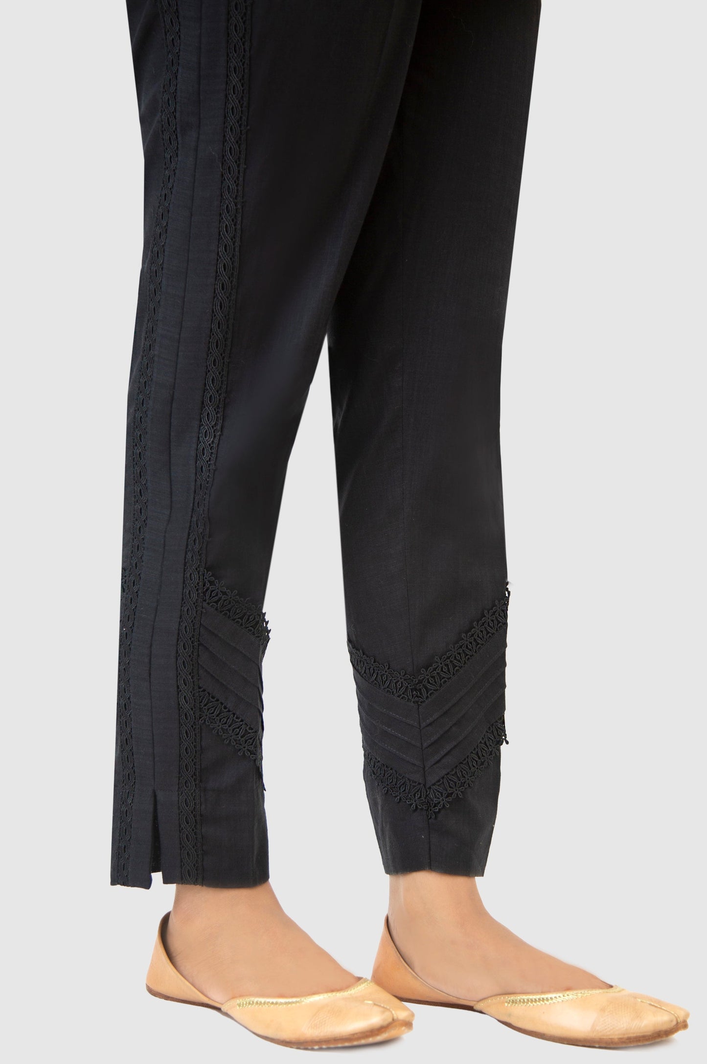 Embellished Cotton Slub Cigeratte Pants - Black