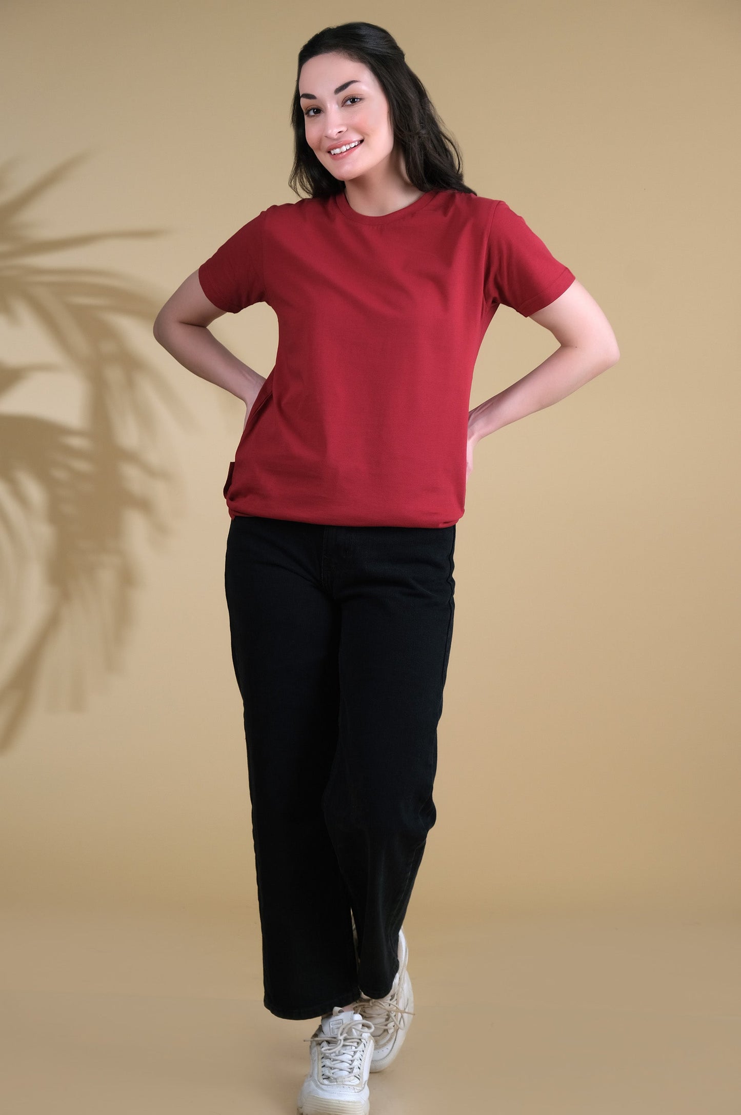 Round Neck Plain T-Shirt - Maroon