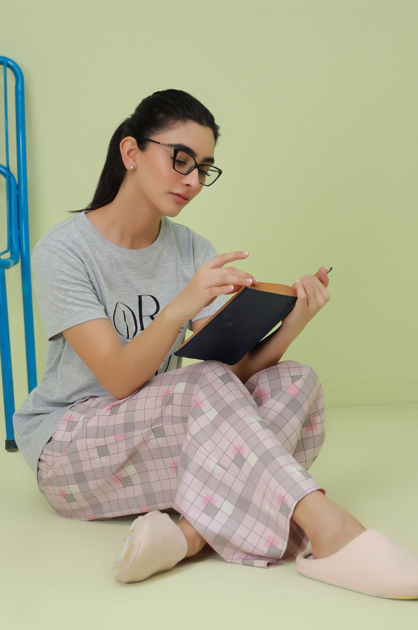 Crew Neck Half Sleeves Tee