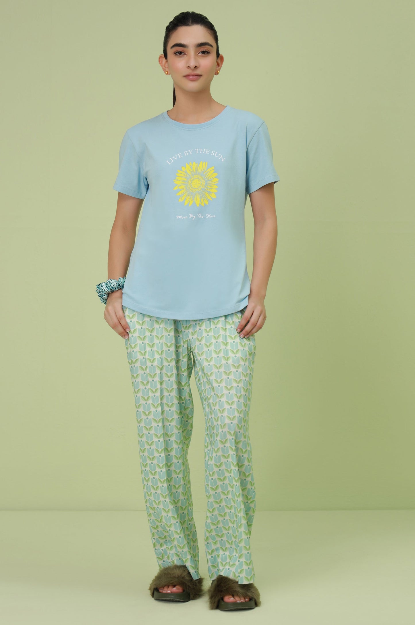 Crew Neck Half Sleeves Tee - Light Blue