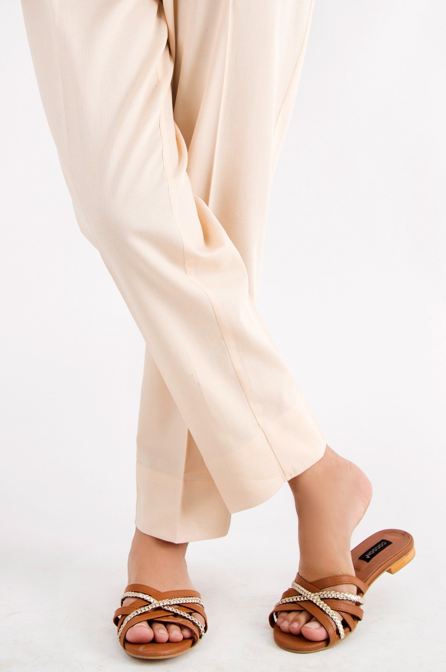 Basic Cottle Cigarette Pants Relax Fit - Beige
